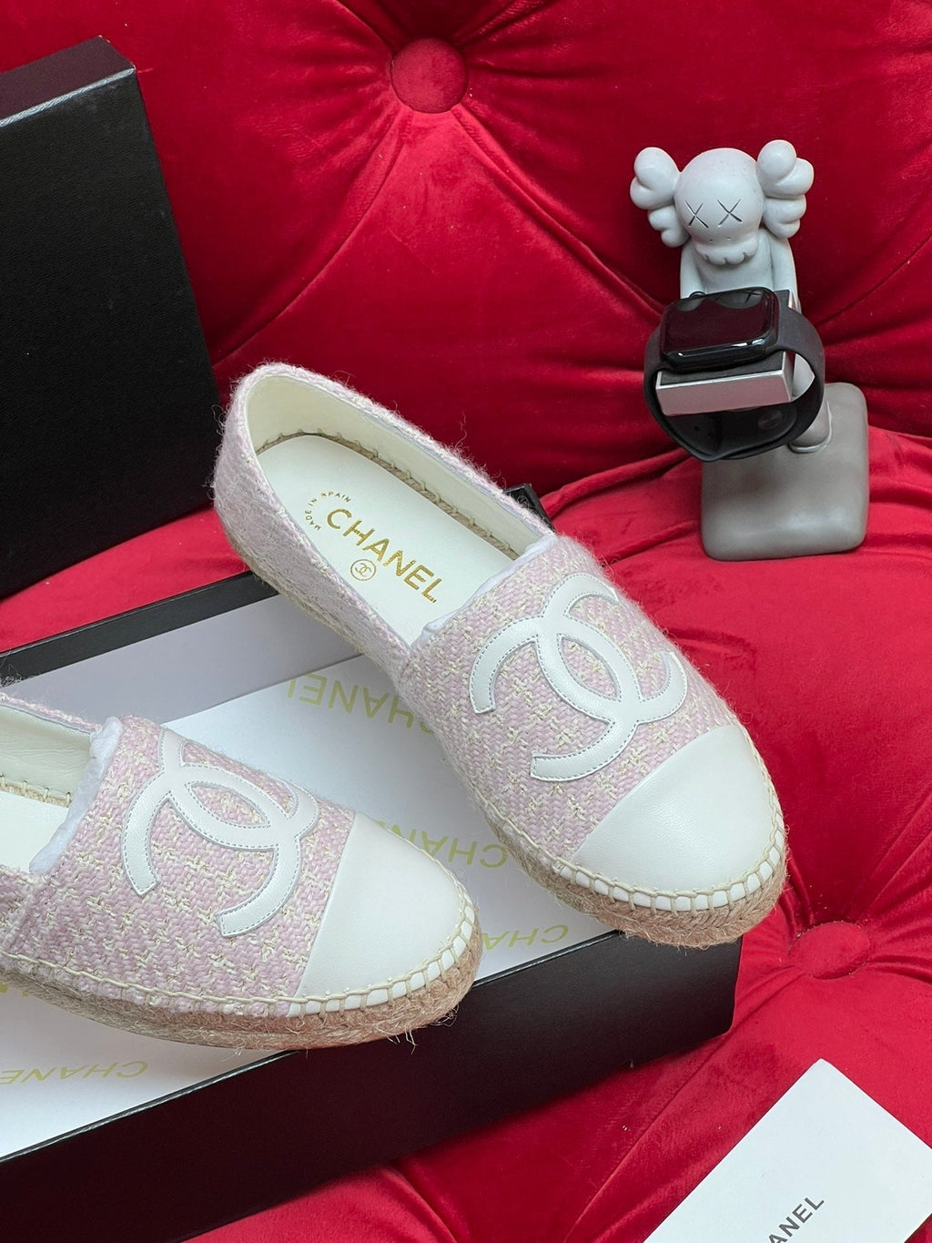 CHANEL WOVEN LOAFERS IN LIGHT PINK FABRIC