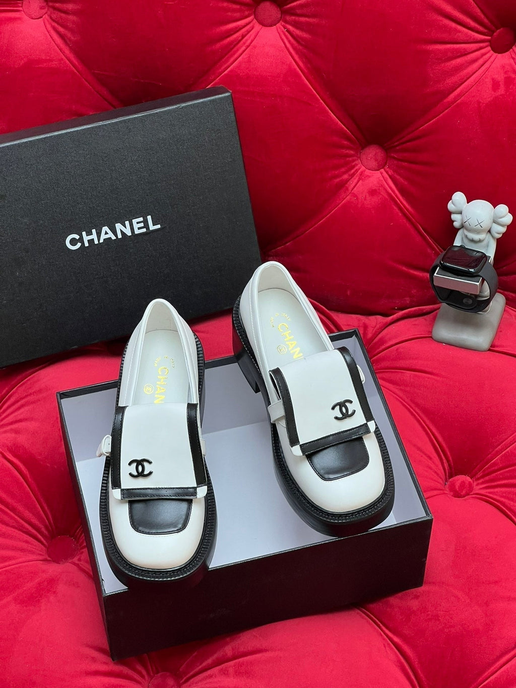 CHANEL MOASIN LOAFER IN WHITE MIX BLACK LAMBSKIN