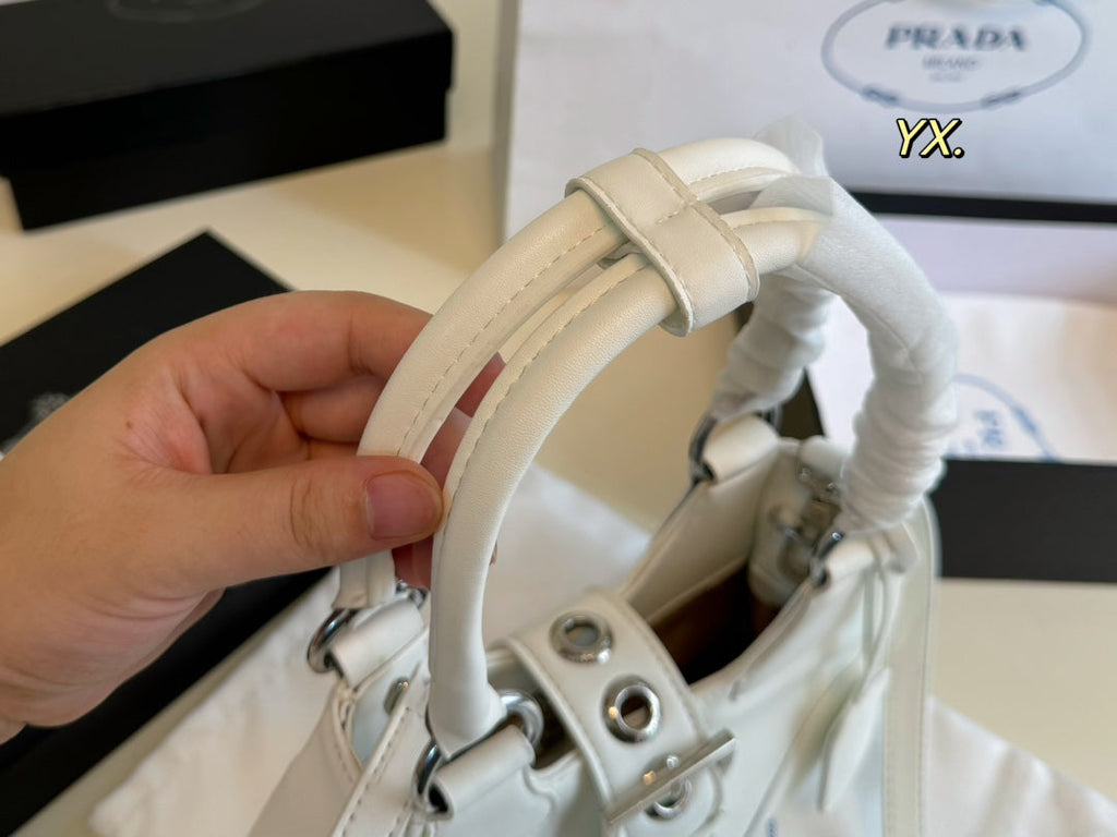 PRADA 23 MOON PADDED BAG WHITE CALFSKIN WITH STRAP