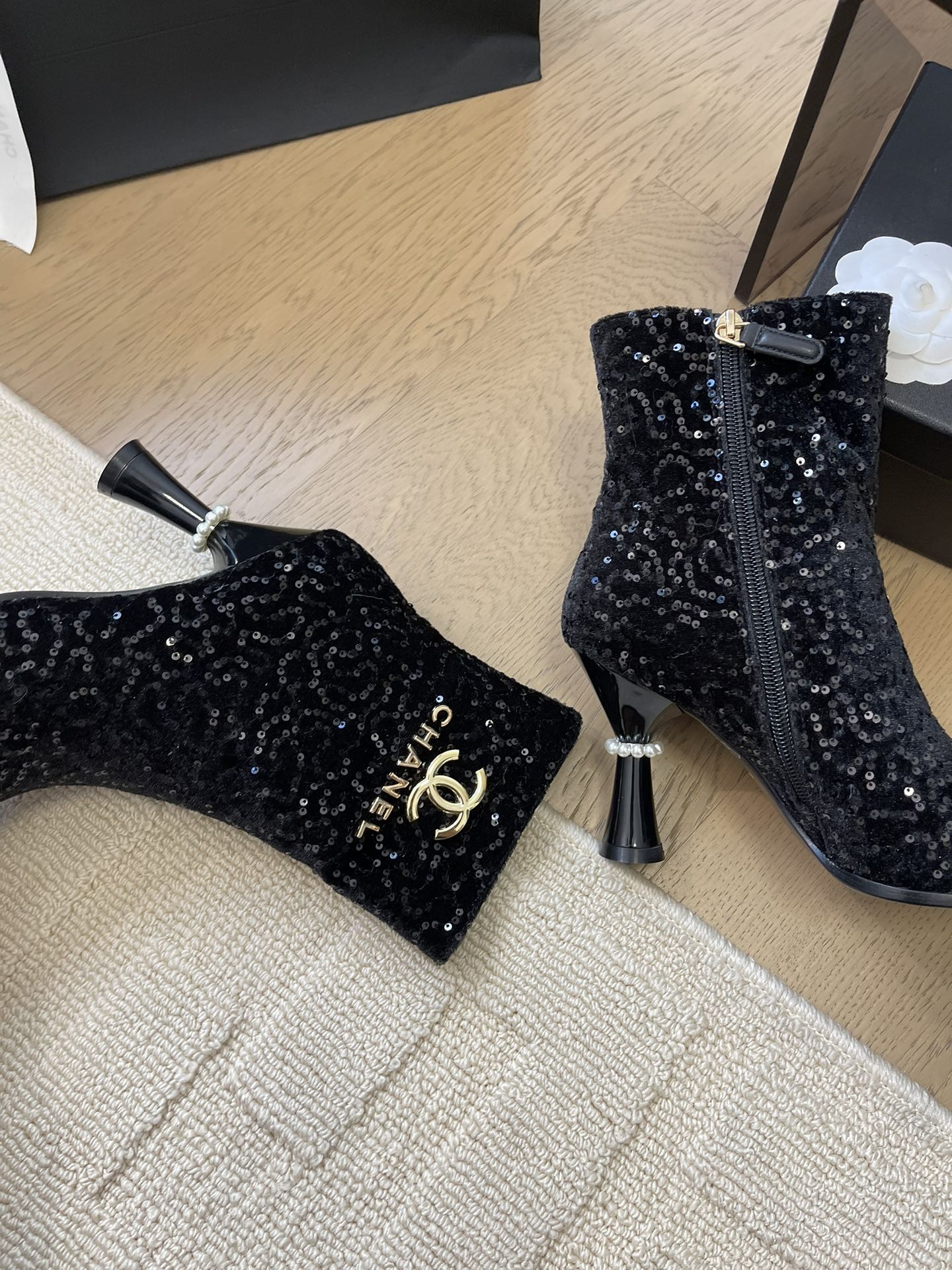 CHANEL BONGADE BOOTS IN BLACK CALFSKIN AND SEQUINS