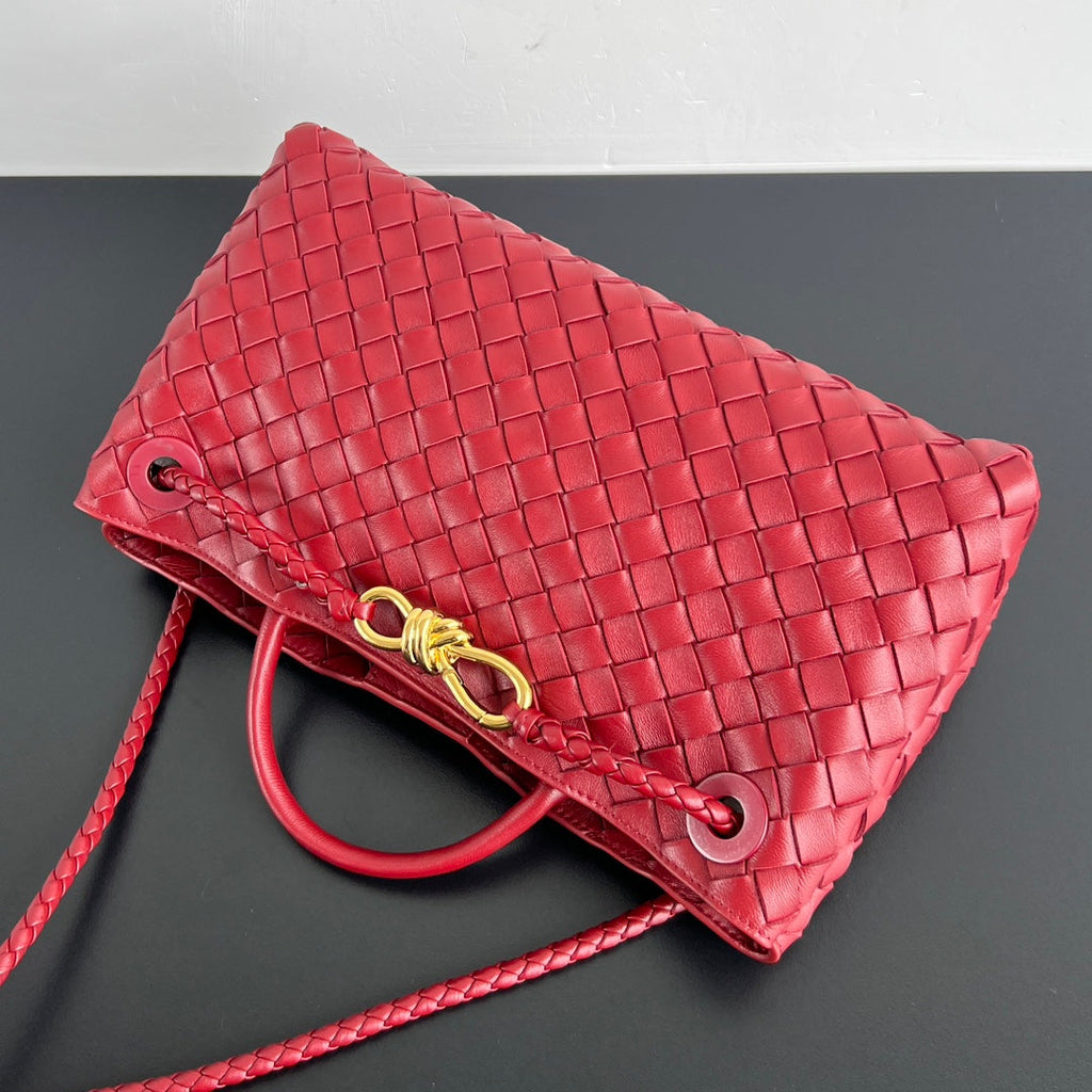 BOTTEGA VENETA SMALL ANDIAMO 29 IN RED LAMBSKIN