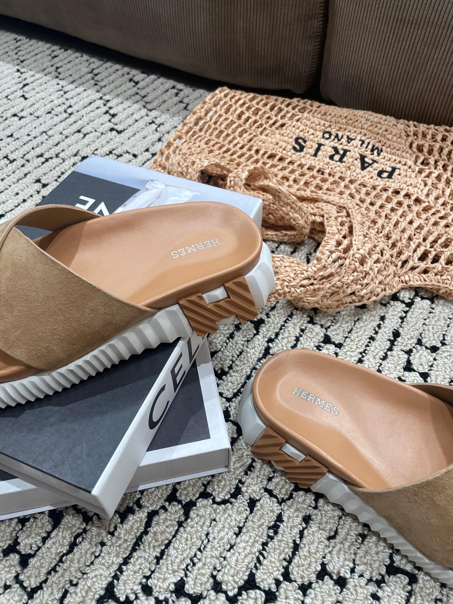 HERMES INFRA SANDAL PINK NUDE SUEDE