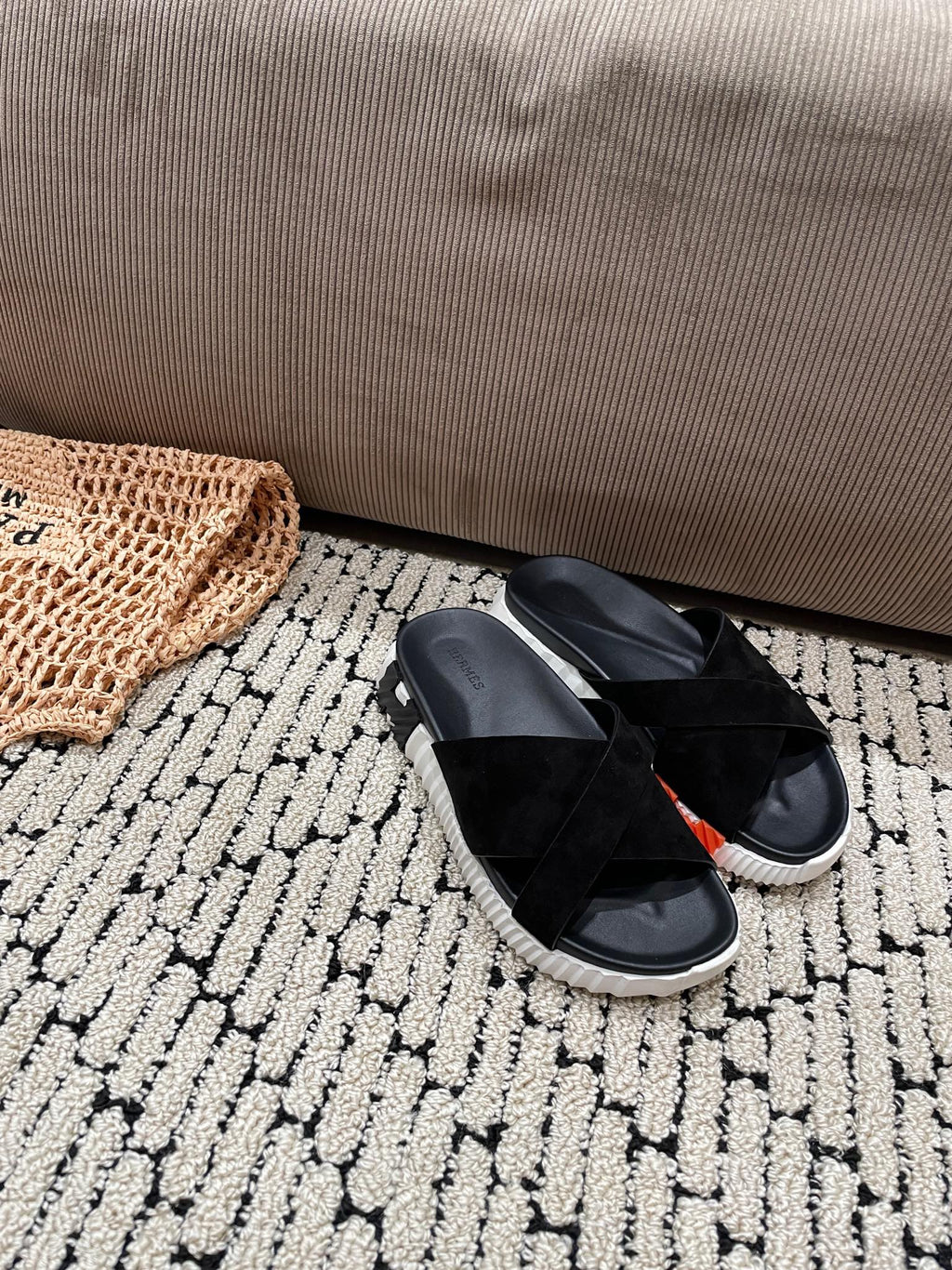 HERMES INFRA SANDAL BLACK SUEDE