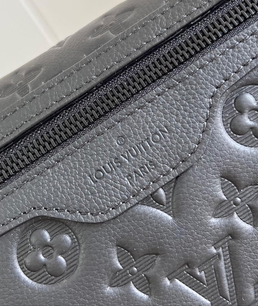 LOUIS VUITTON MESSENGER VOYAGER PM 33 IN BLACK MONOGRAM SHADOW CALFSKIN