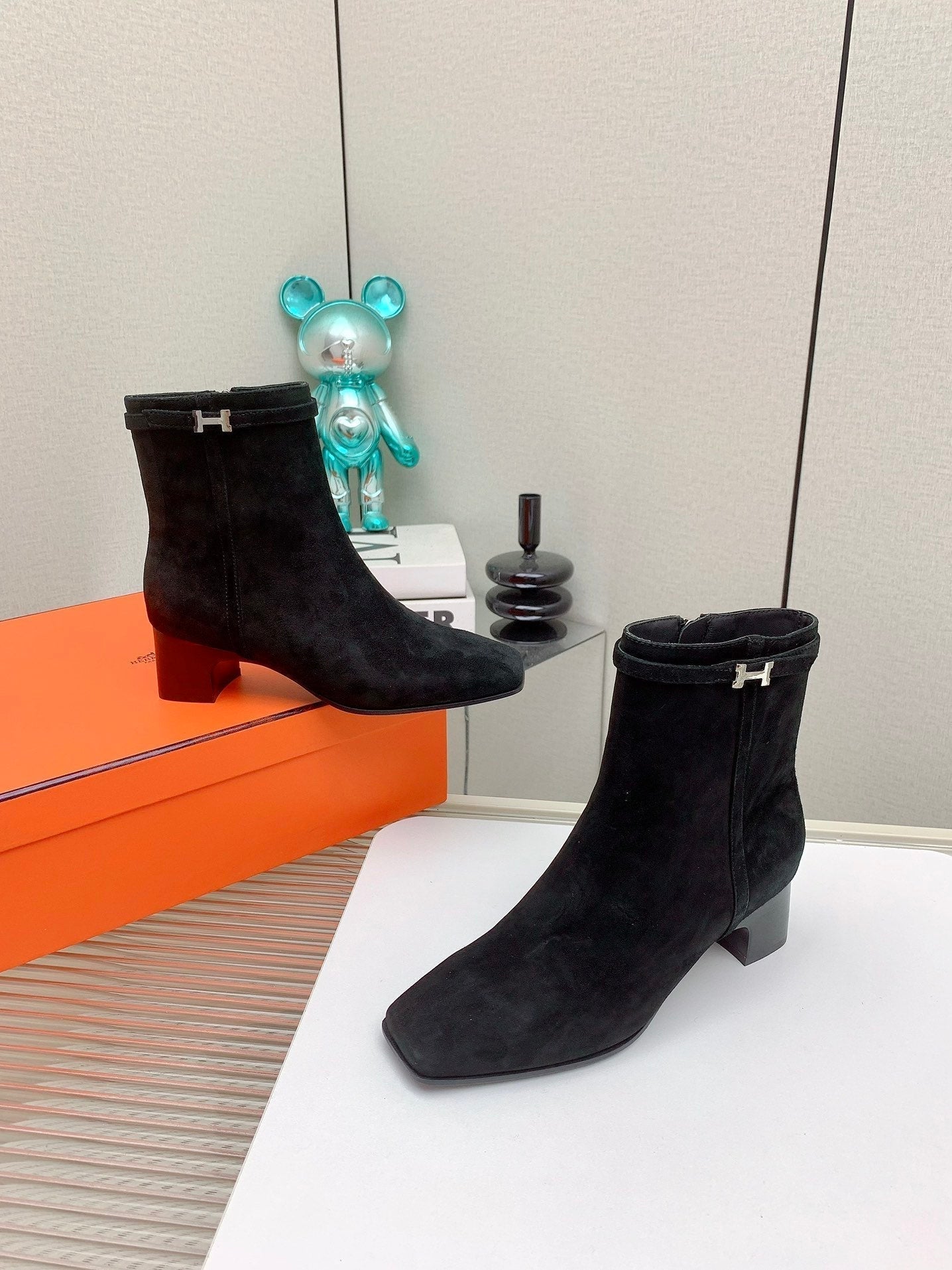 HERMES WOMEN'S NEO ANKLE BOOT IN BLACK SUEDE