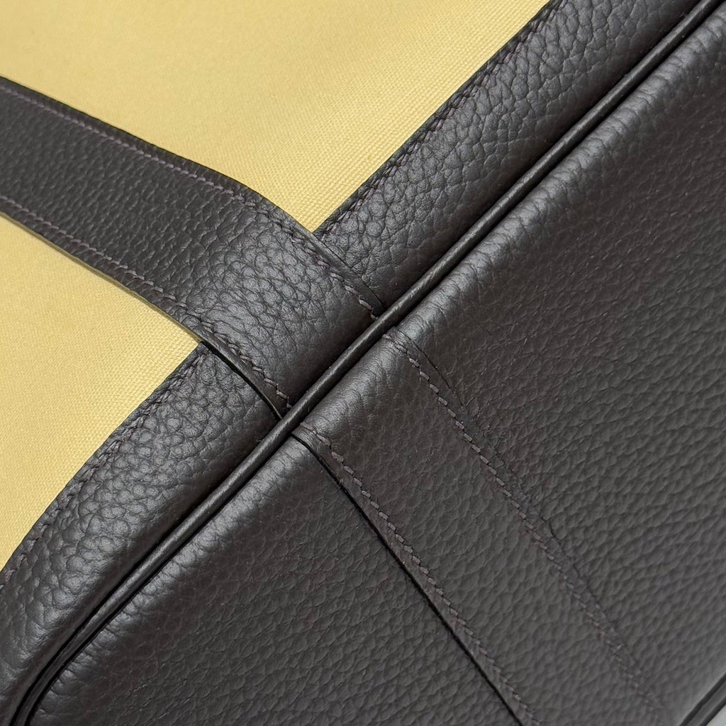HERMES GARDEN PARTY 30CM IN DARK BEIGE TOILETS COTTON CANVAS AND BLACK CALFSKIN