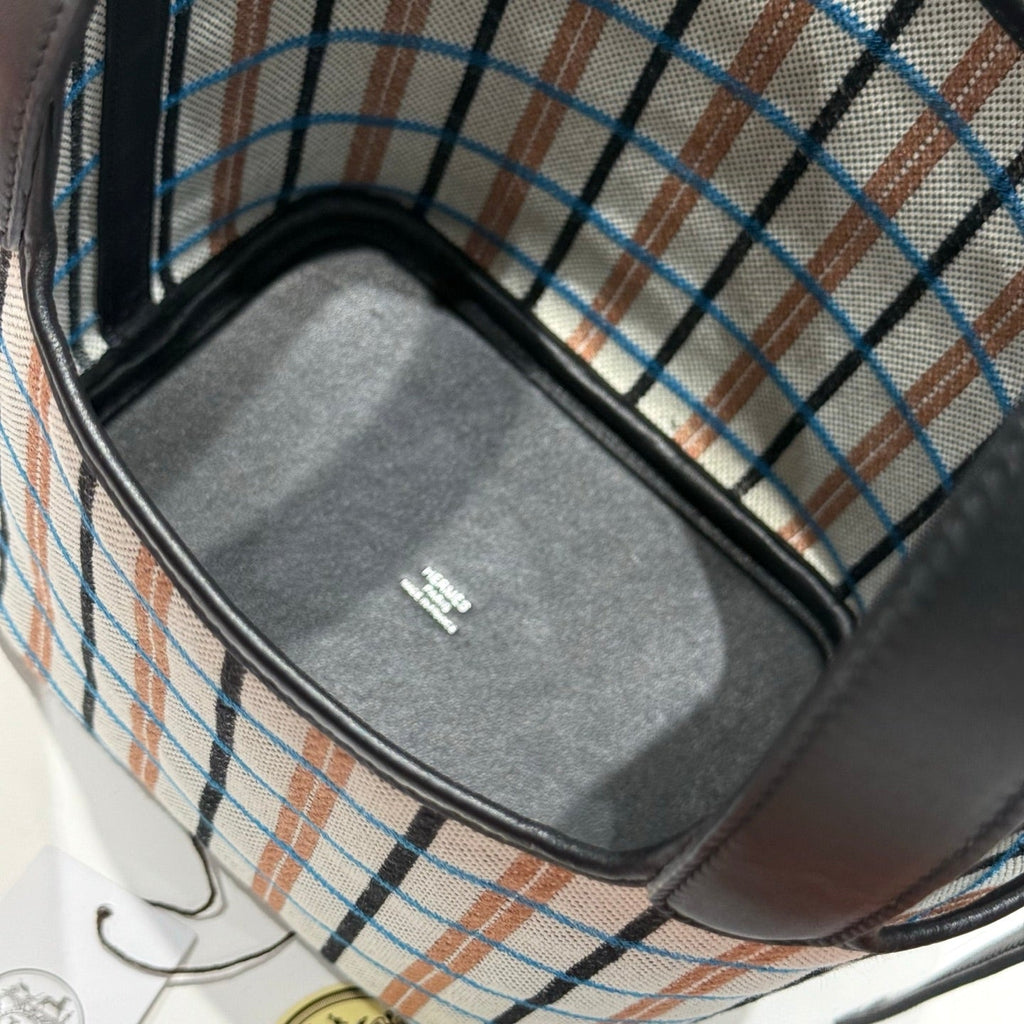 HERMES PICOTIN LOCK 18 BAG IN BLACK CALFSKIN ÉCRU/NOIR/FAUVE/NOIR/BLEU ZANZIBAR EMBROIDERY PLAID CANVAS