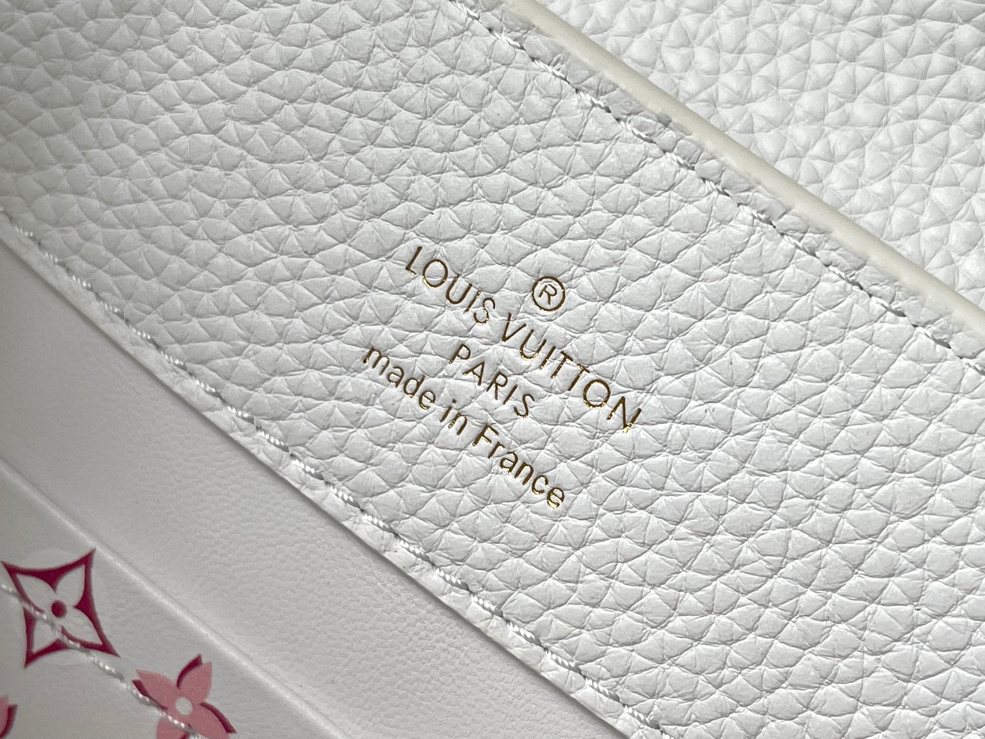 LOUIS VUITTON CAPUCINES BB 27 IN WHITE TAURILLON GOLD HARDWARE