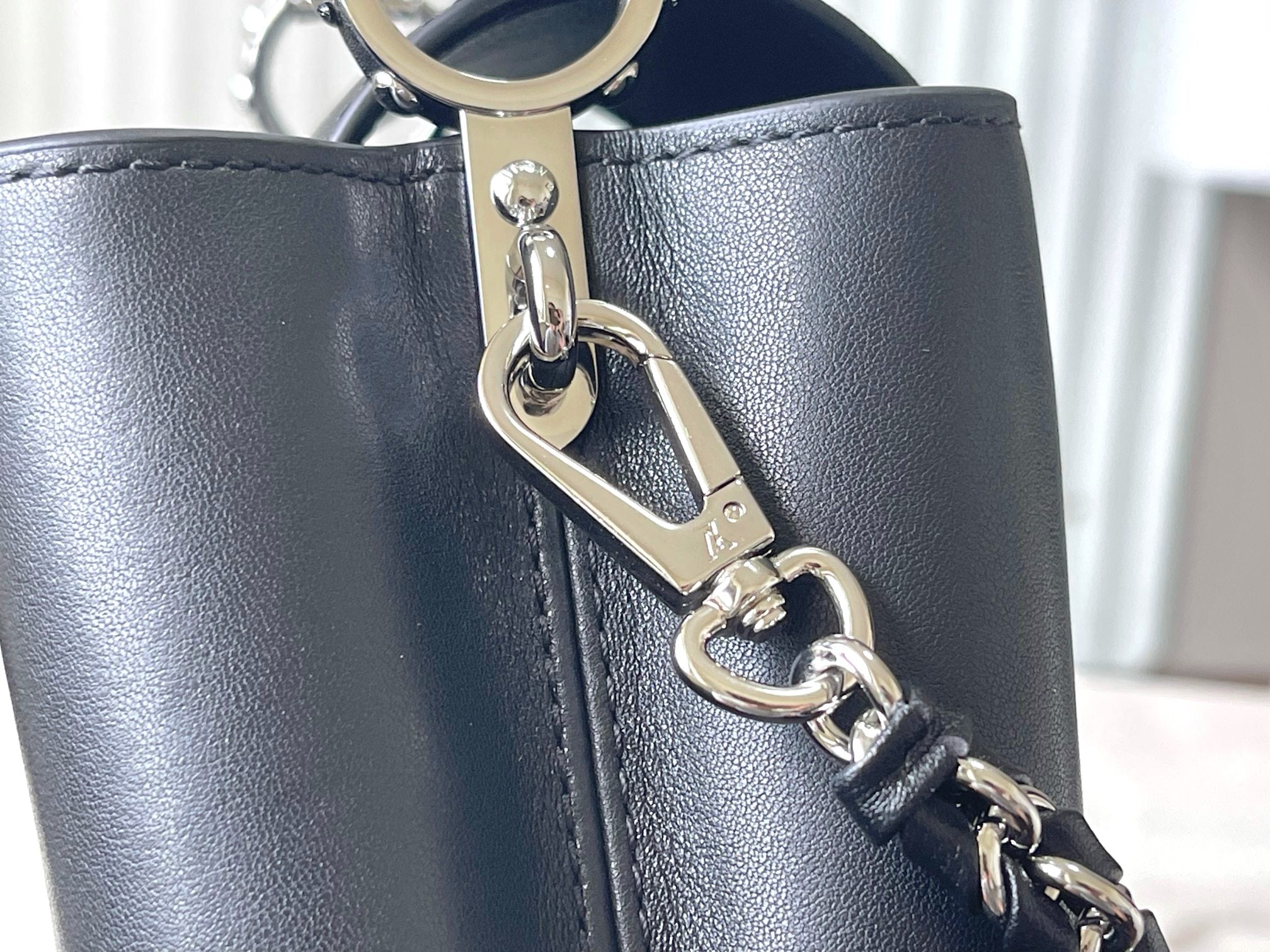 LOUIS VUITTON CAPUCINES EAST-WEST MINI 22 IN BLACK SHEEPSKIN CRYSTAL AND SILVER HARDWARE