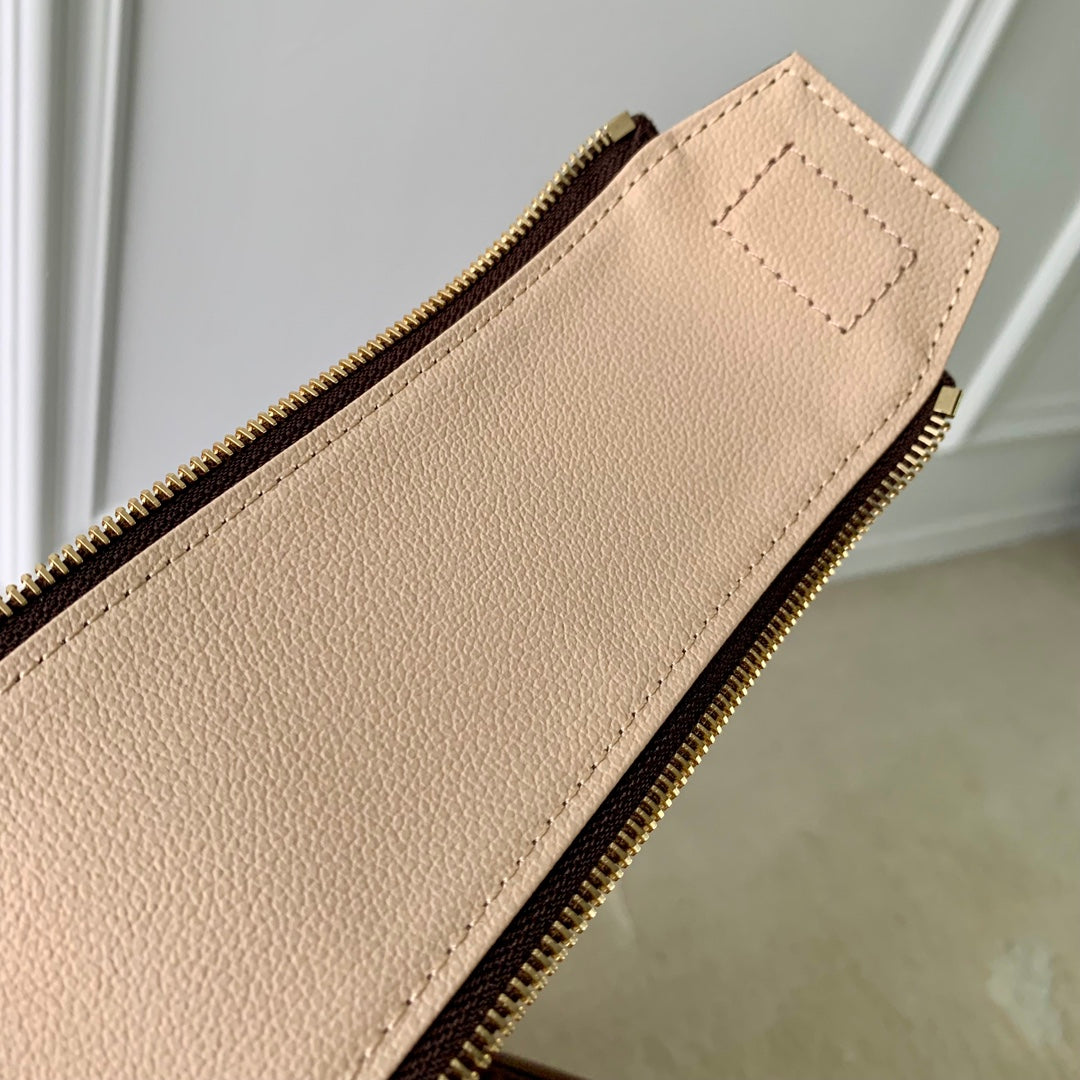 LOUIS VUITTON DOPP KIT 28 IN BROWN MONOGRAM CANVAS