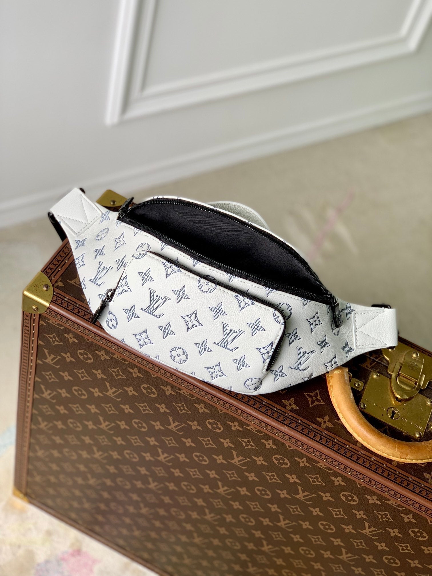 LOUIS VUITTON RUSH BUMBAG 30 IN WHITE MONOGRAM SHADOW CALFSKIN