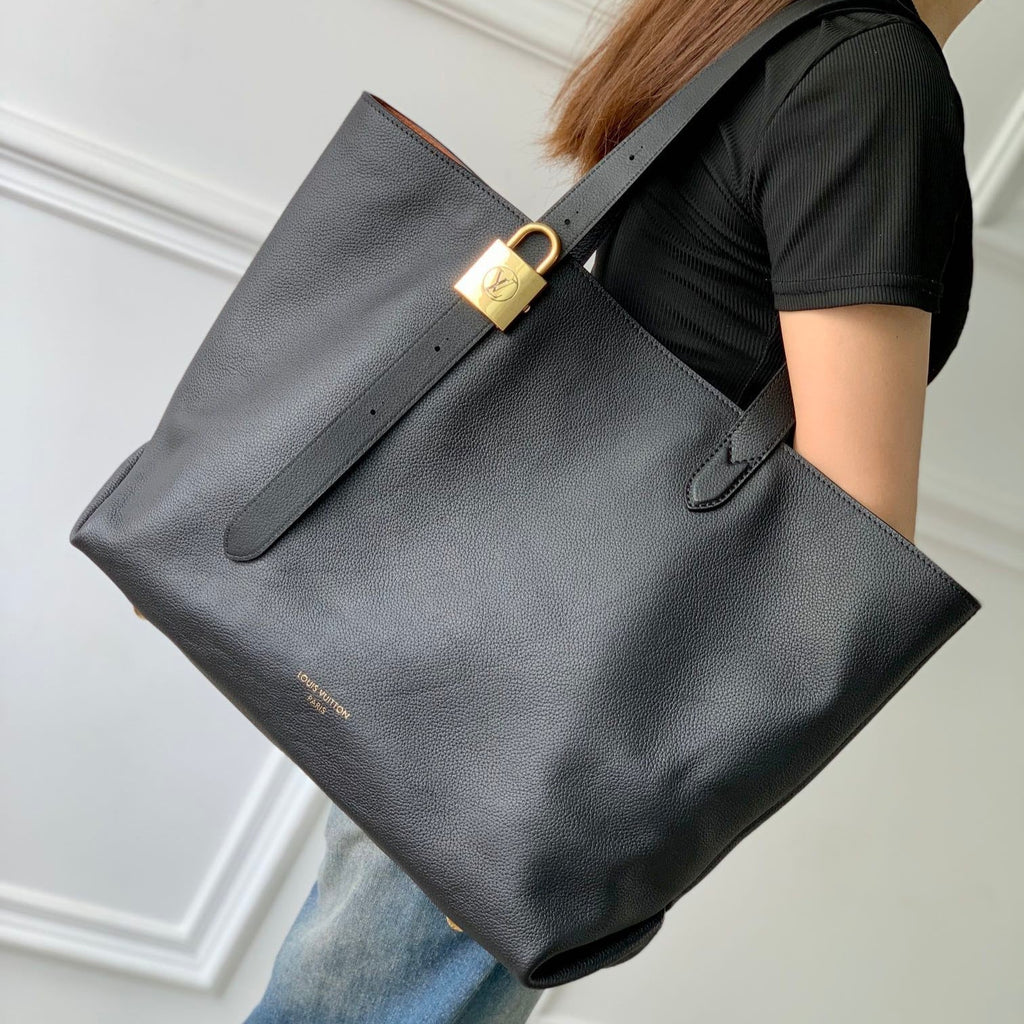 LOUIS VUITTON LOW KEY CABAS MM BAG 47 IN BLACK GRAINED CALFSKIN