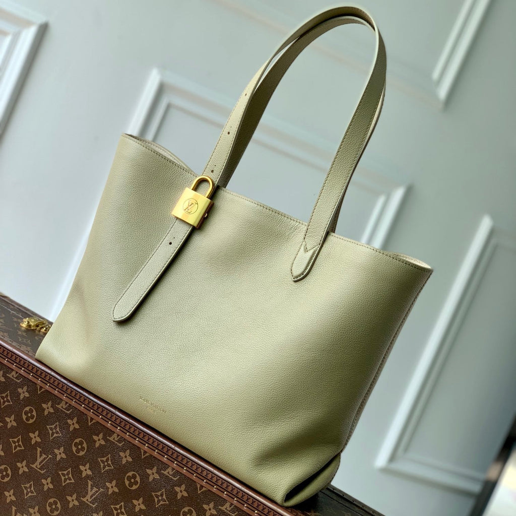 LOUIS VUITTON LOW KEY CABAS MM BAG 47 IN BASIL GREEN GRAINED CALFSKIN
