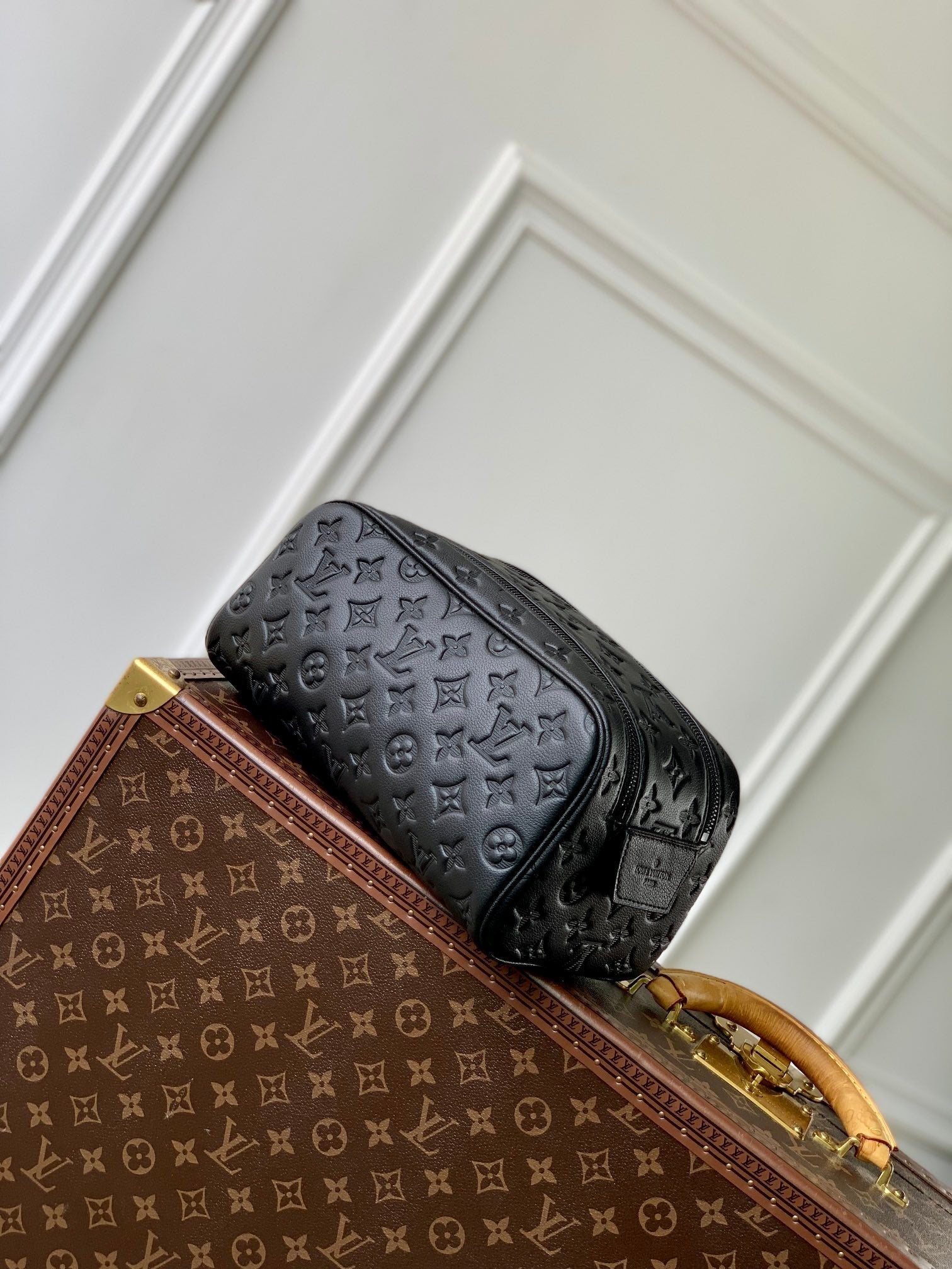 LOUIS VUITTON DOPP KIT 28 IN BLACK MONOGRAM SHADOW