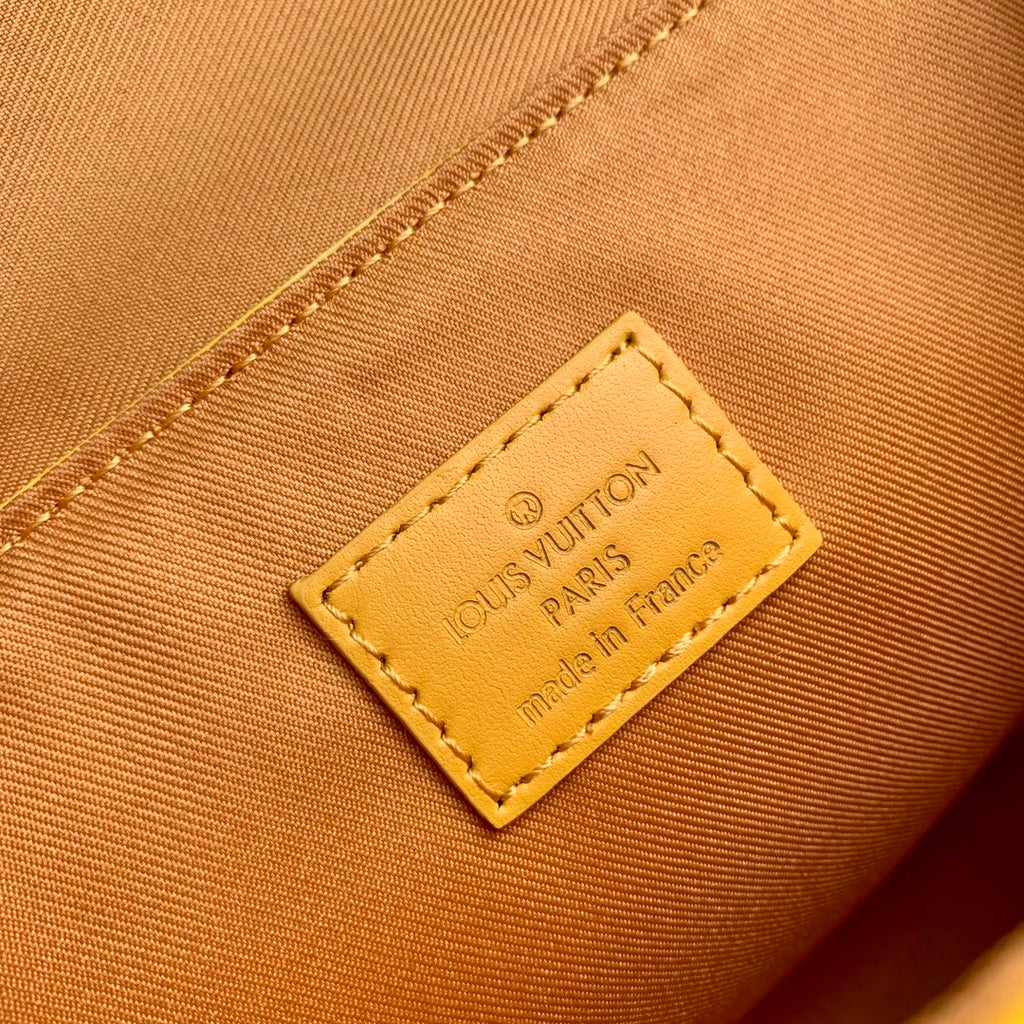 LOUIS VUITTON STEAMER 18 IN PEPPER ORANGE MONOGRAM HERITAGE CANVAS GOLD HARDWARE
