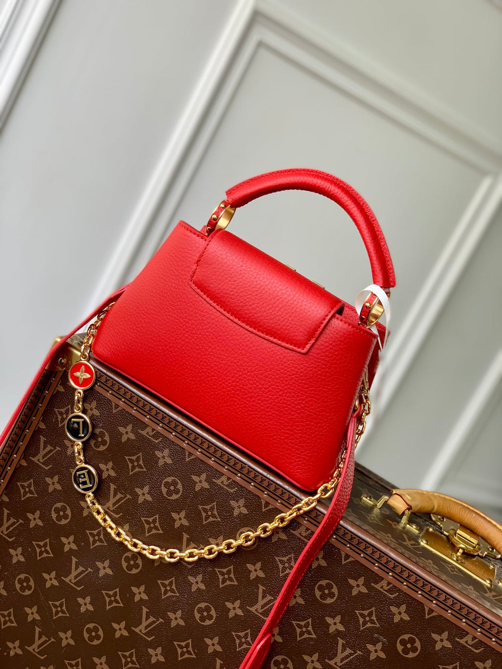 LOUIS VUITTON CAPUCINES MINI 23 IN RED TAURILLON GOLD HARDWARE