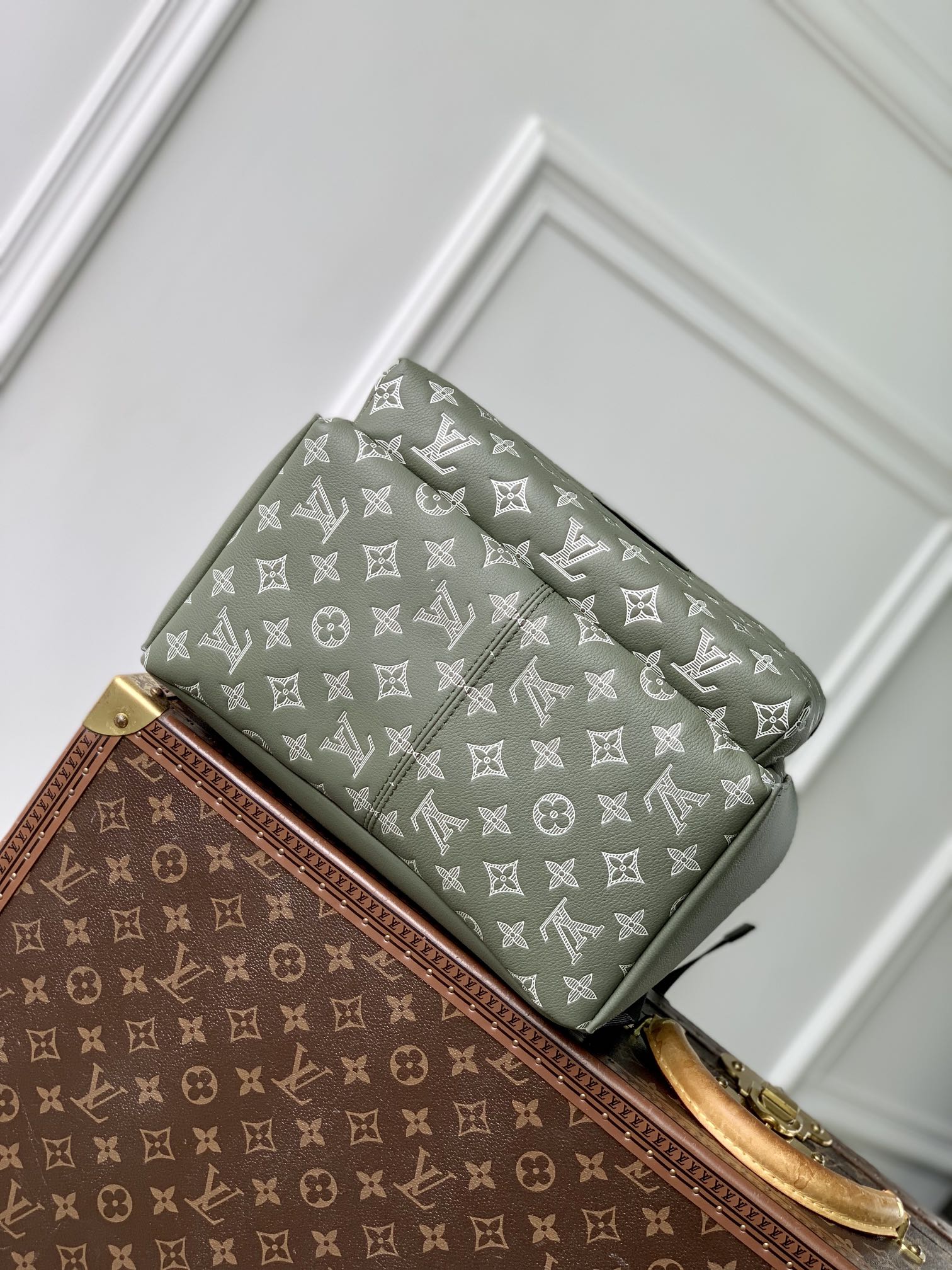 LOUIS VUITTON DISCOVERY PM BACKPACK 38 IN OLIVE GREEN MONOGRAM LAMBSKIN