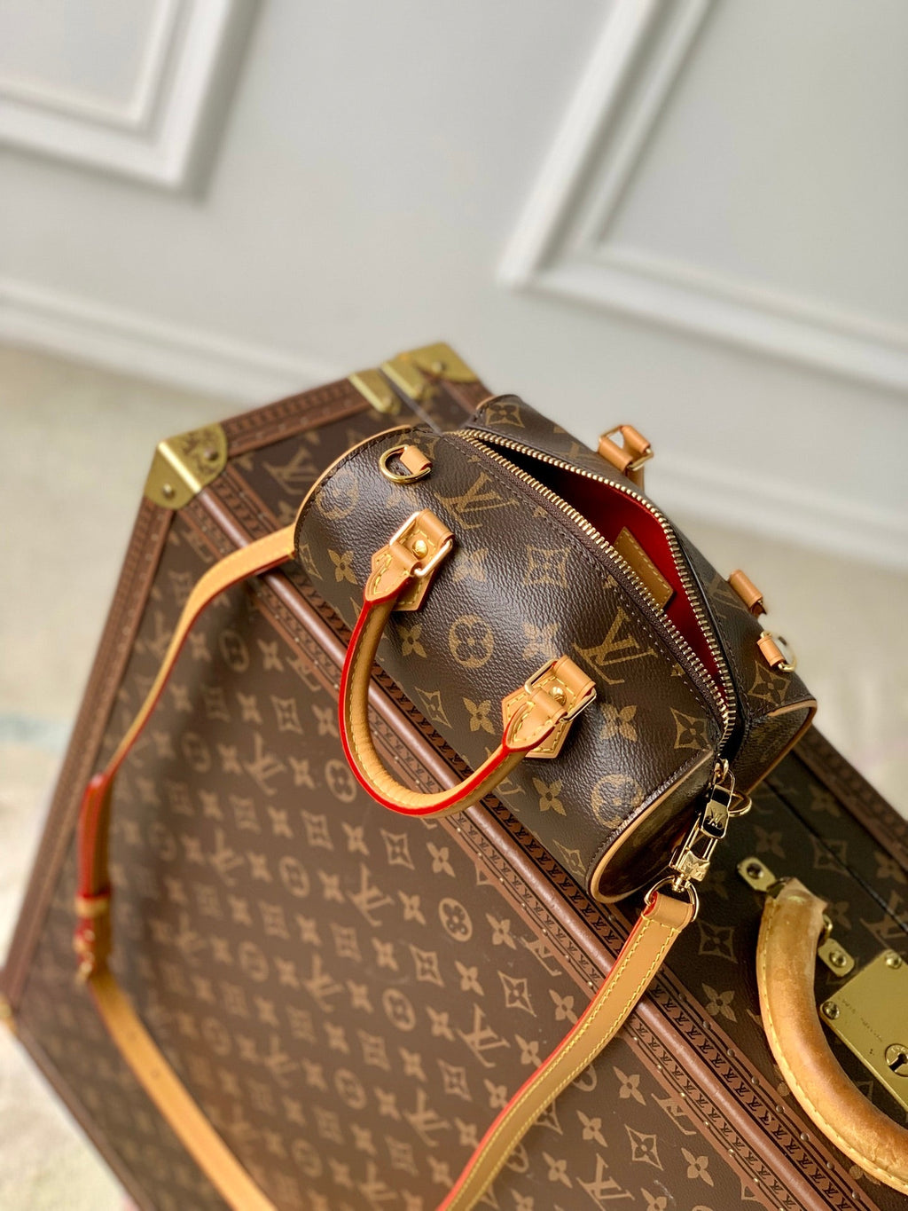 LOUIS VUITTON NANO SPEEDY DATING 18 IN BROWN COATED CANVAS GOLD HARDWARE