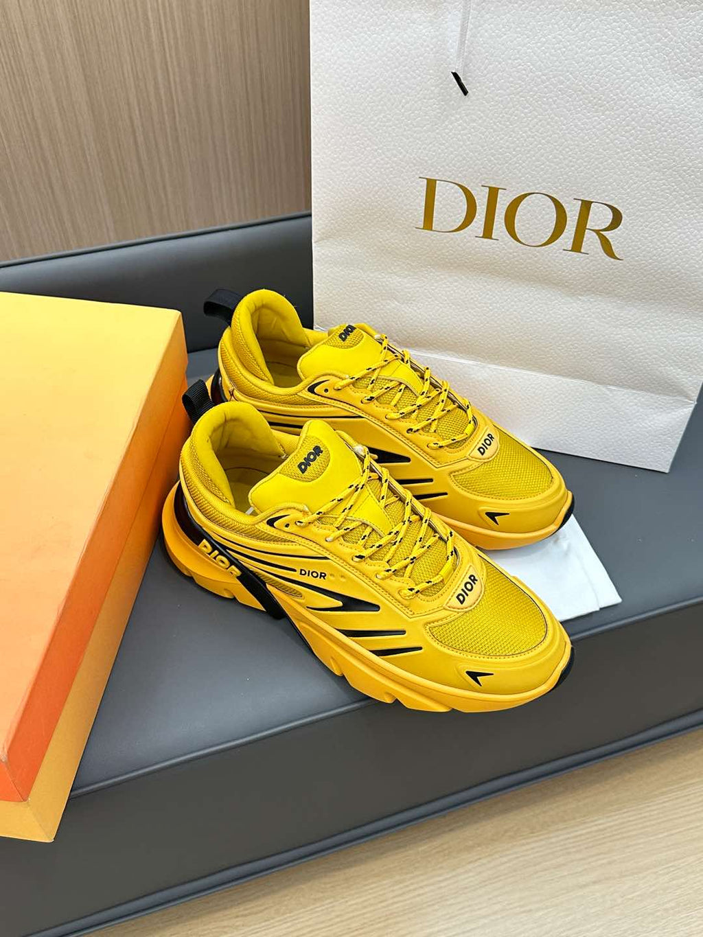 DIOR B44 BLADE SNEAKER CLASSIC YELLOW TECHNICAL MESH AND TECHNICAL FABRIC