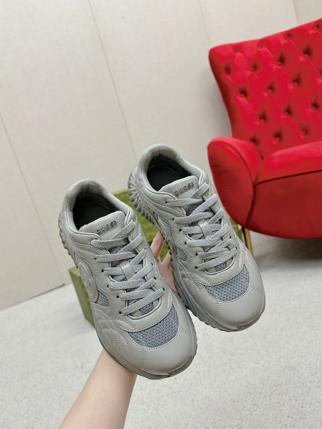 GUCCI RIPPLE TRAINER LIGHT GRAY LAMBSKIN