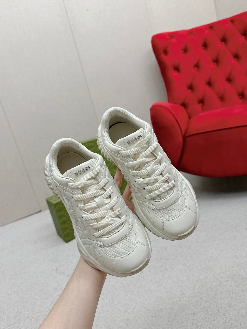 GUCCI RIPPLE TRAINER WHITE LAMBSKIN