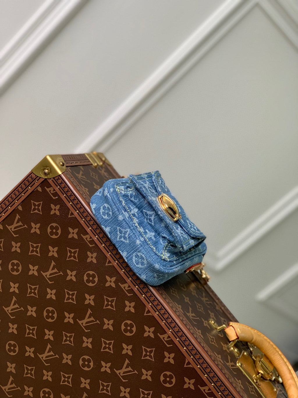 LOUIS VUITTON FAIRFAX POCHETTE 18 IN BLUE MONOGRAM DENIM GOLD HARDWARE