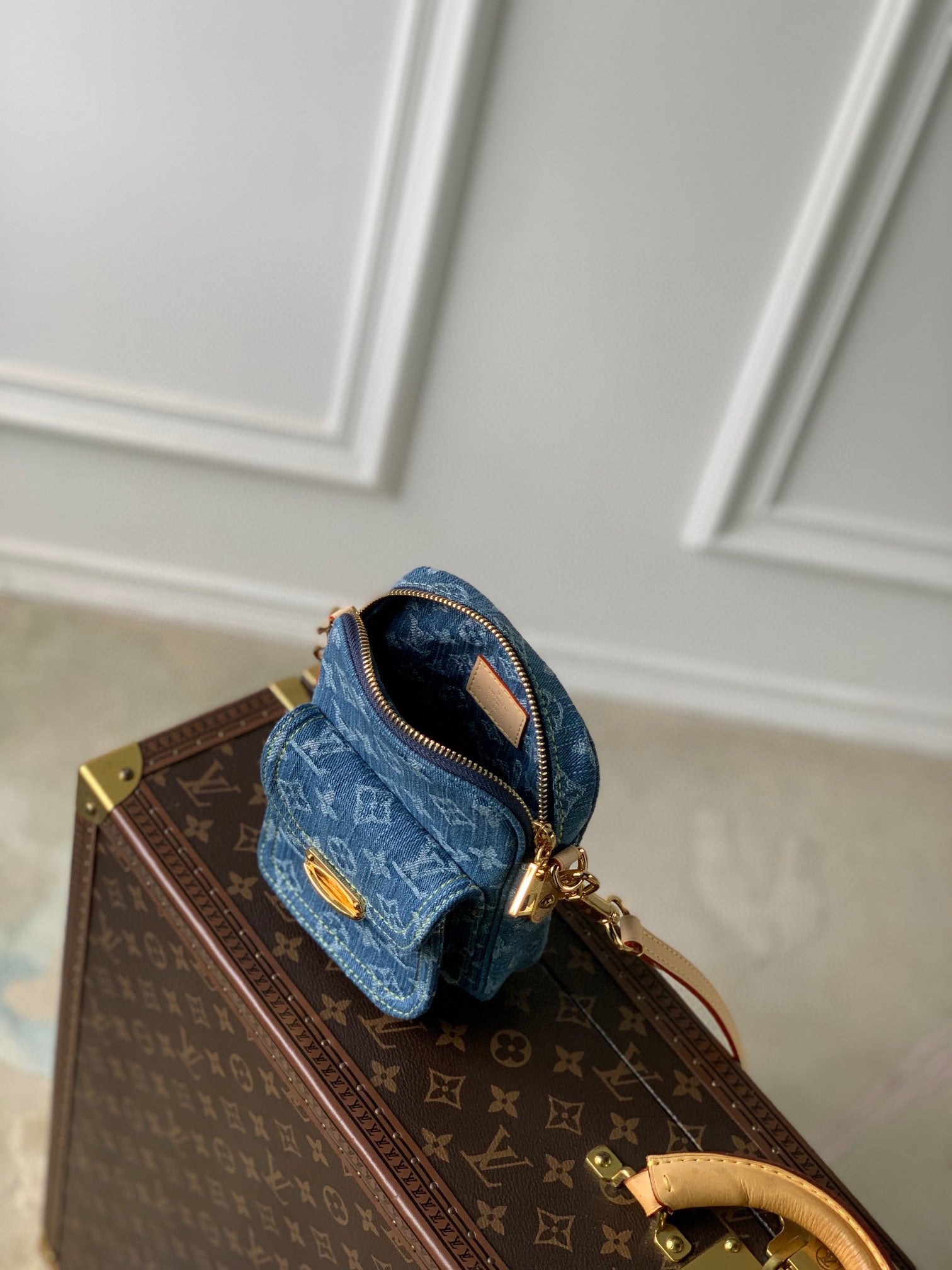 LOUIS VUITTON FAIRFAX POCHETTE 18 IN BLUE MONOGRAM DENIM GOLD HARDWARE