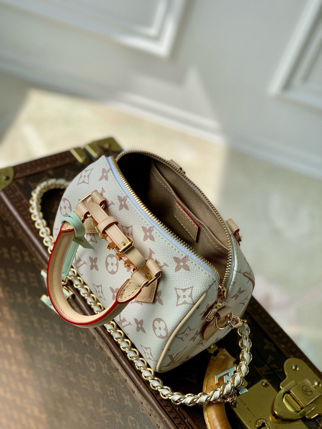 LOUIS VUITTON MINI SPEEDY BAG GREEN CHARM 18 IN LIGHT BROWN MONOGRAM DUNE COATED CANVAS