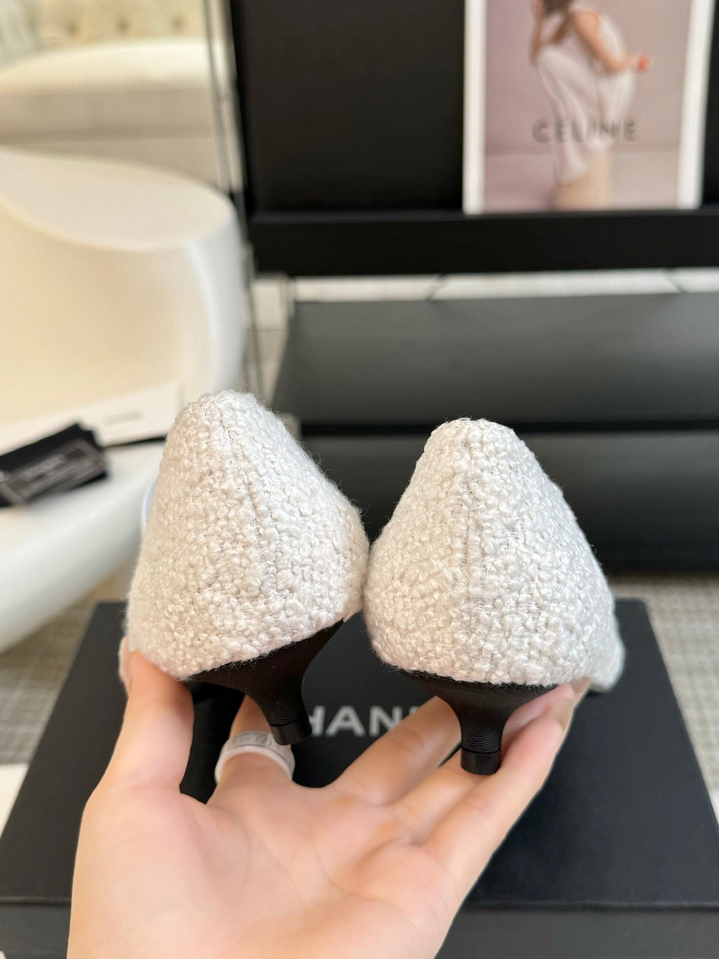 CHANEL MARY JANE IN WHITE TWEED AND BLACK SATIN