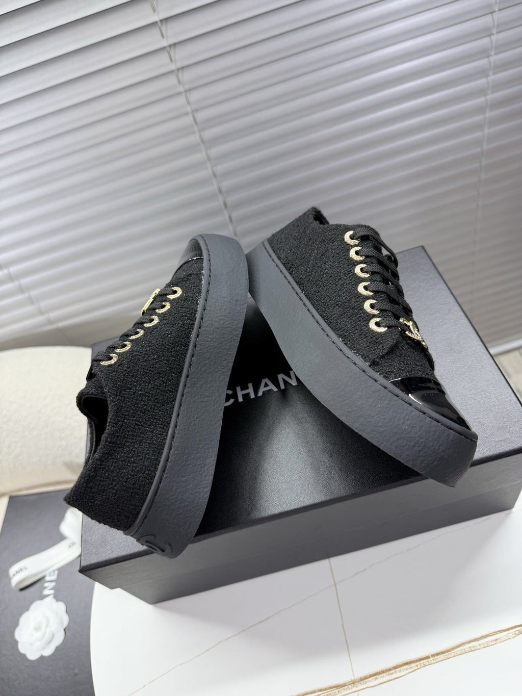 CHANEL 25S TRAINERS BLACK 35MM IN GLITTERED TWEED AND PATENT CALFSKIN