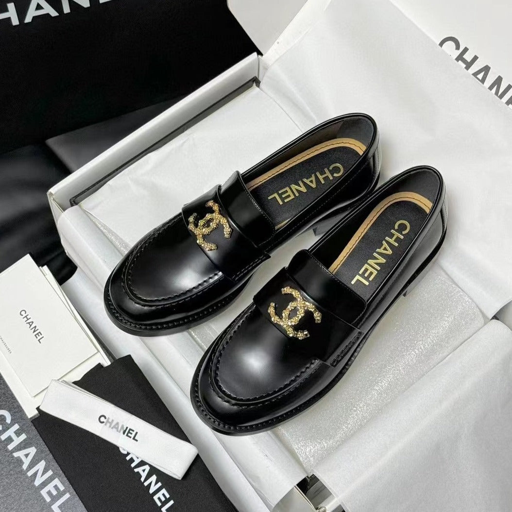 CHANEL LOAFER BLACK CALFSKIN WITH META LOGO