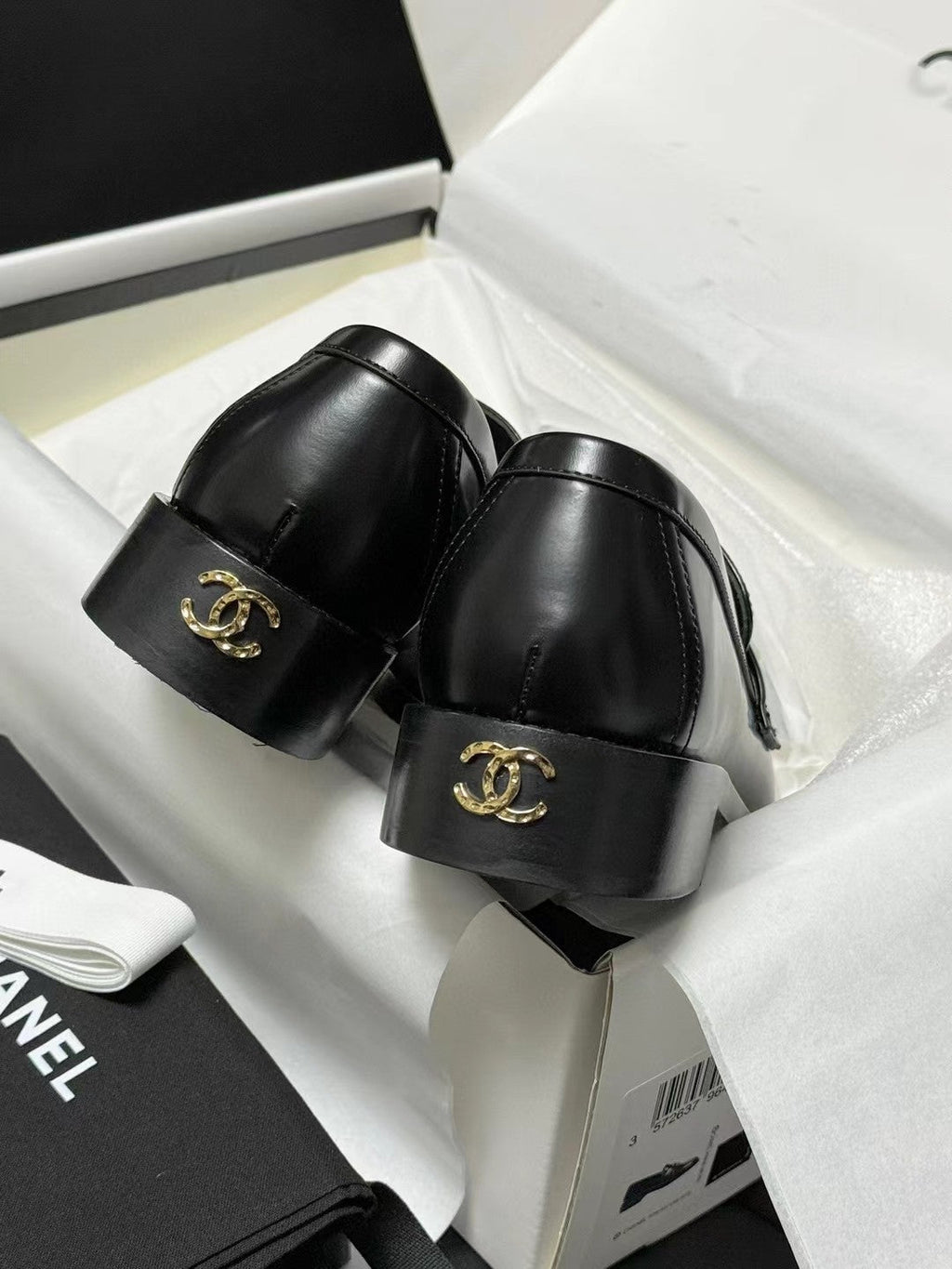 CHANEL LOAFER BLACK CALFSKIN WITH META LOGO