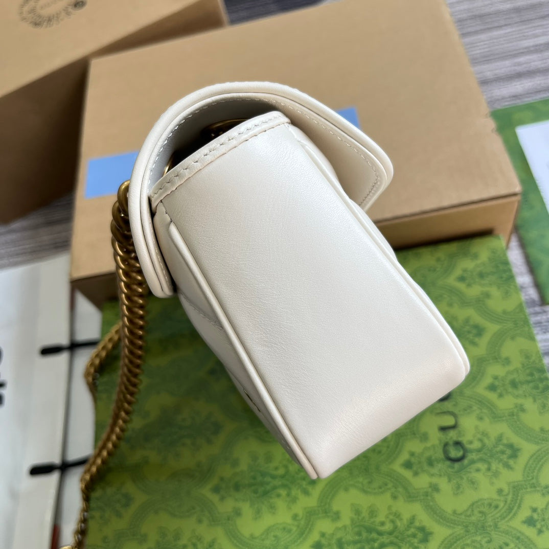 GUCCI MARMONT SMALL 22 BAG IN WHITE LAMBSKIN