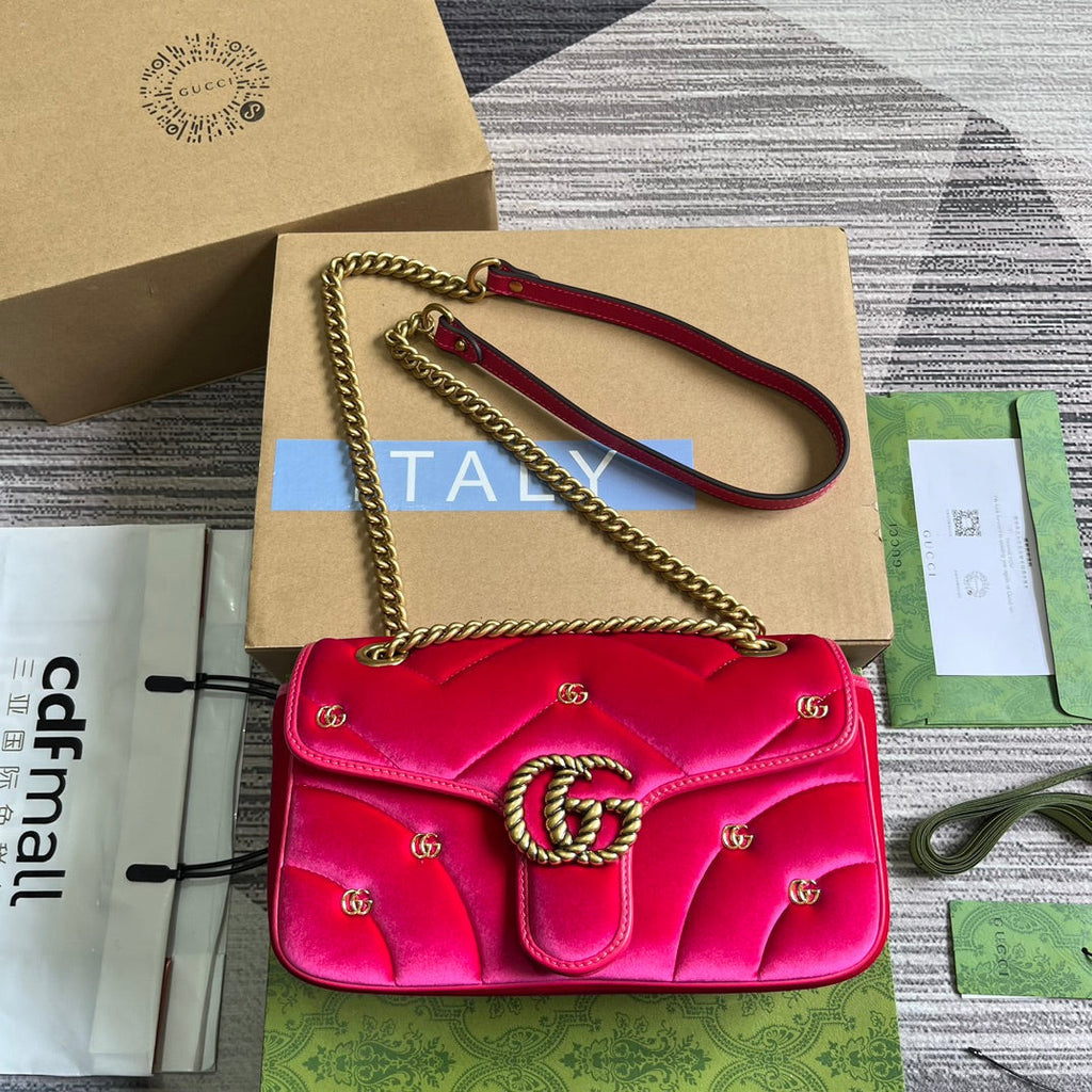 GUCCI MARMONT MEDIUM 26 BAG IN BRIGHT PINK VELVET