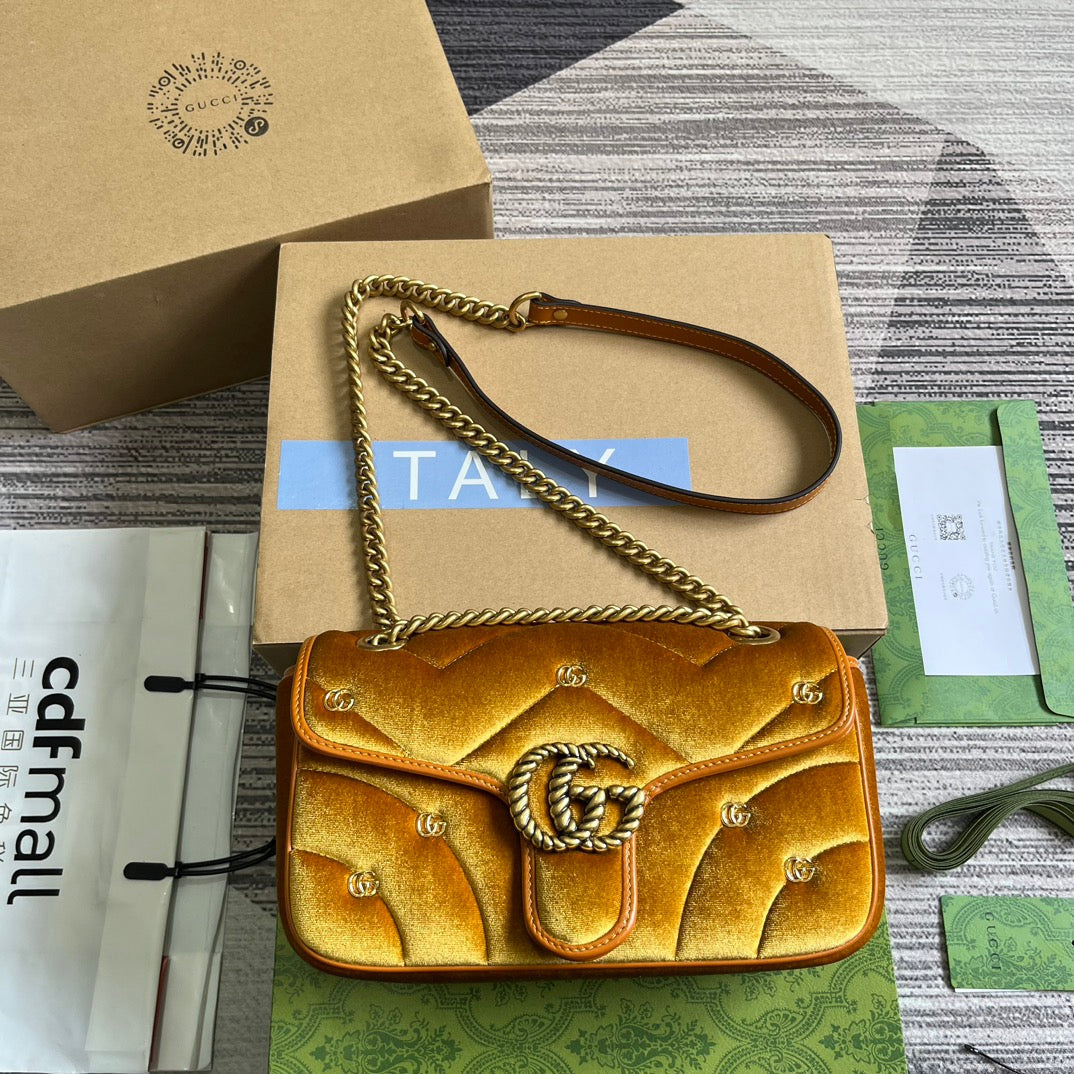 GUCCI MARMONT MEDIUM 26 BAG IN GOLDEN VELVET