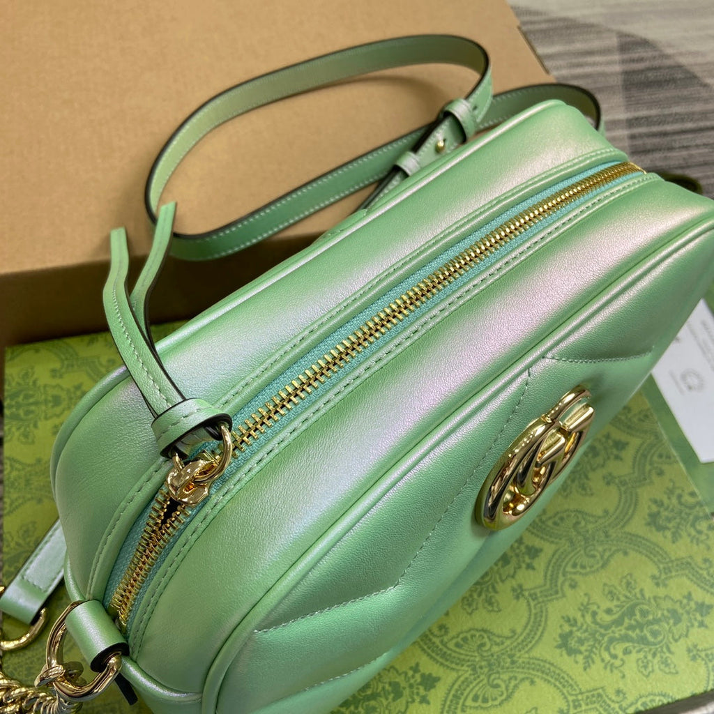 GUCCI MARMONT 24 SMALL MATELASSÉ SHOULDER BAG GREEN IRIDESCENT CALFSKIN