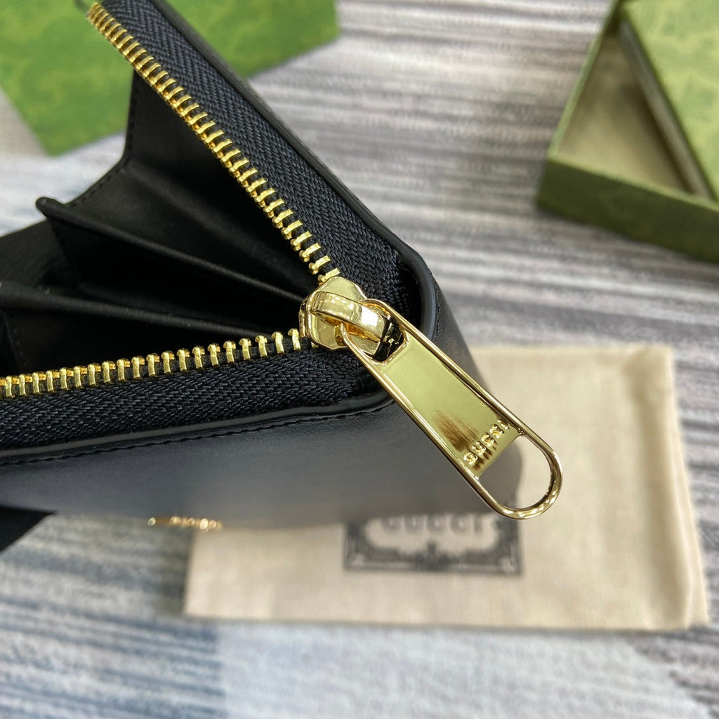 GUCCI ZIP AROUND WALLET 20 IN BLACK CALFSKIN GOLD HARDWARE