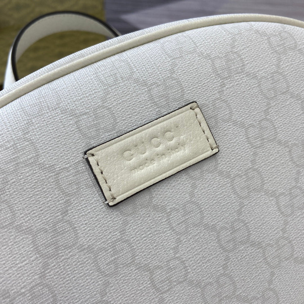 GUCCI MEDIUM 40  BACKPACK WITH TAG WHITE CALFSKIN AND CANVAS