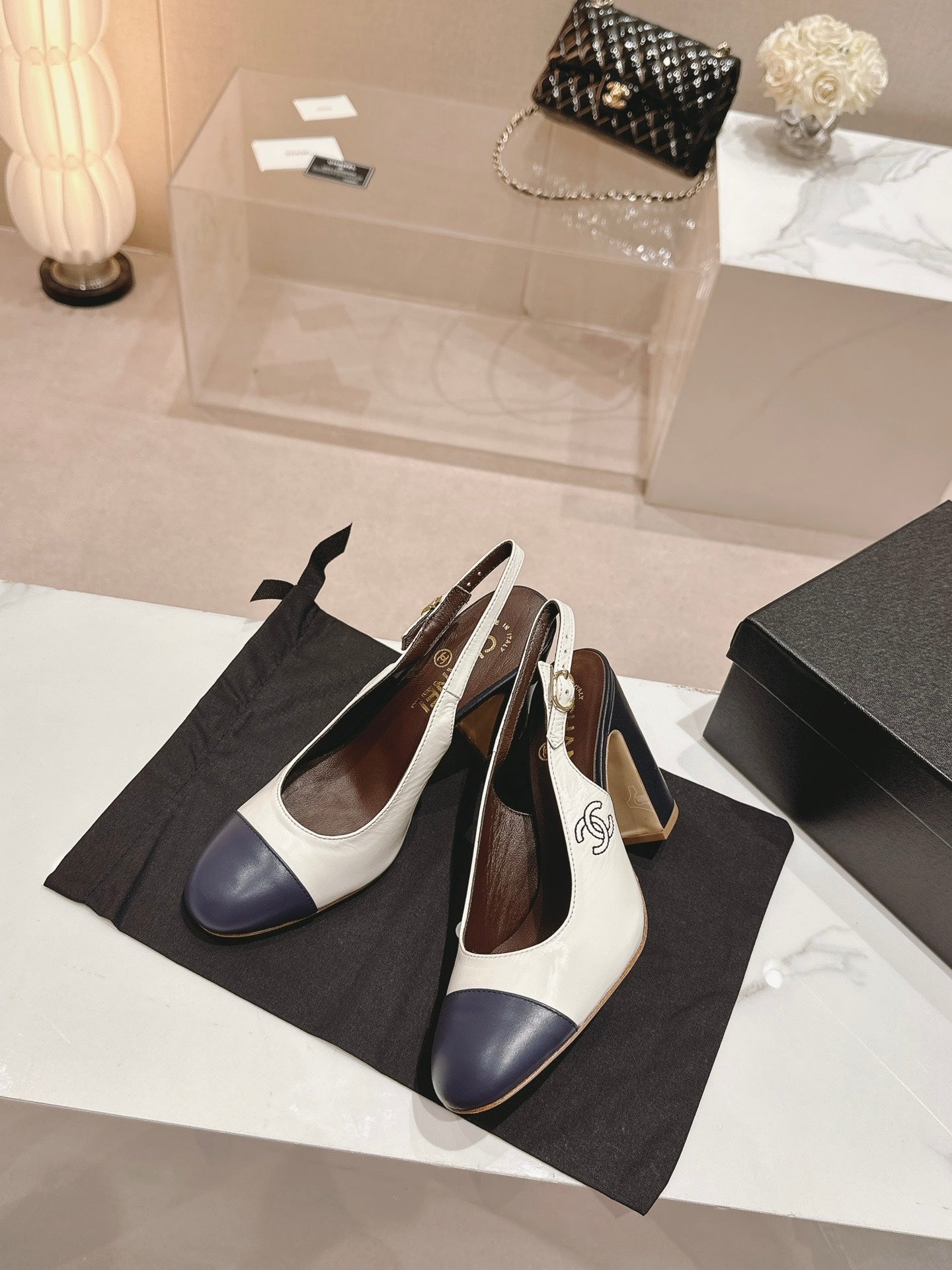 CHANEL HIGH SLINGBACKS WHITE MIX BLACK SHEEPSKIN