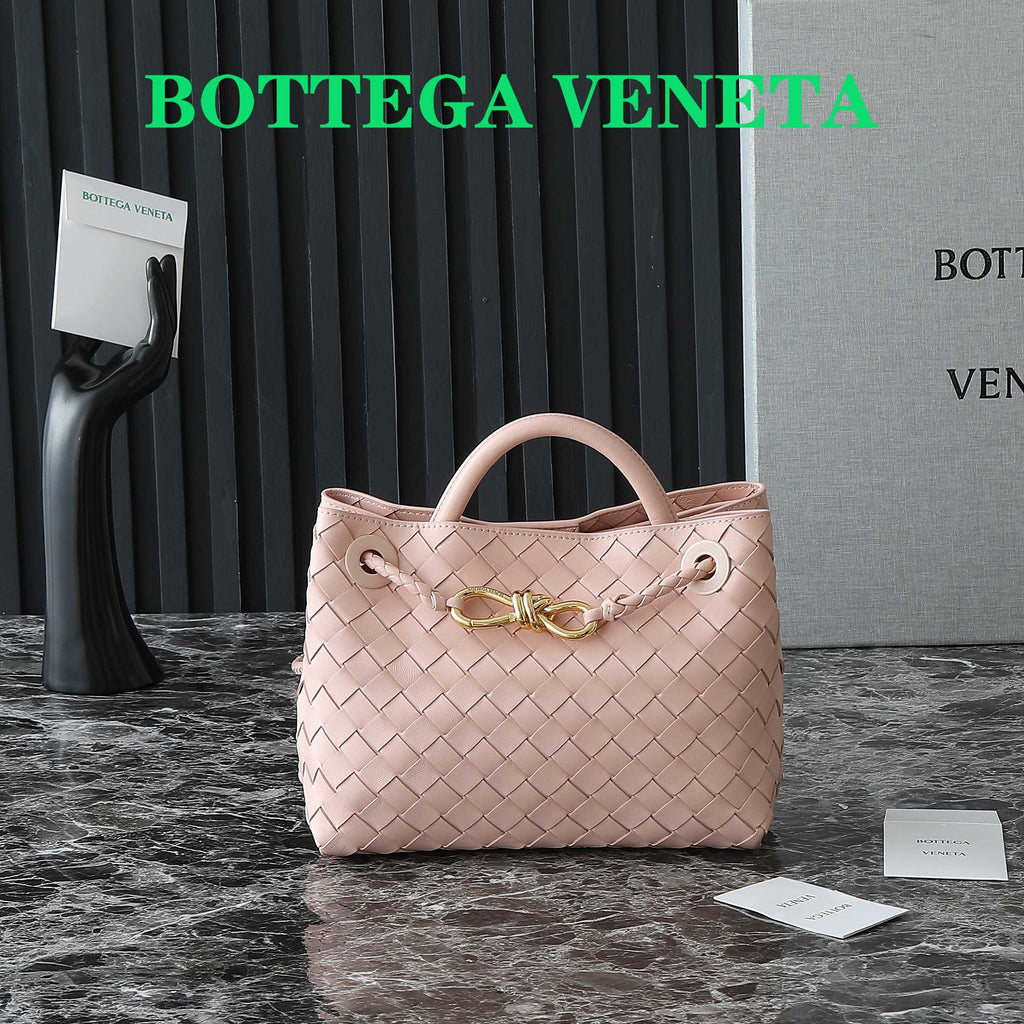 BOTTEGA VENETA SMALL ANDIAMO 25 IN LIGHT PINK LAMBSKIN