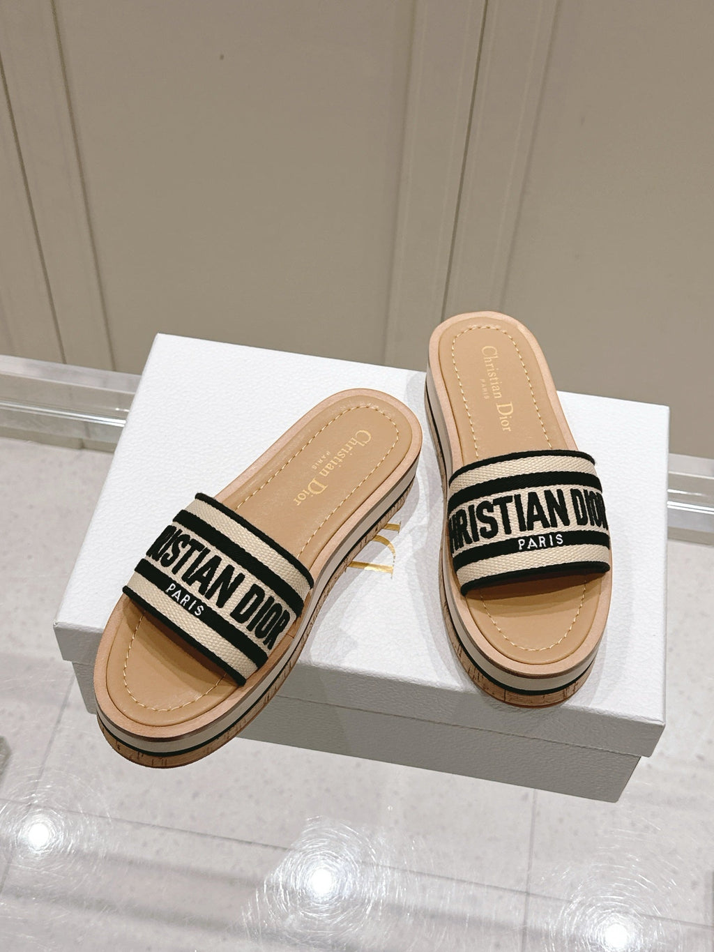 DIOR DWAY WEDGE SLIDES 45MM IN BEIGE AND BLACK FABRIC RAFFIA SOLE