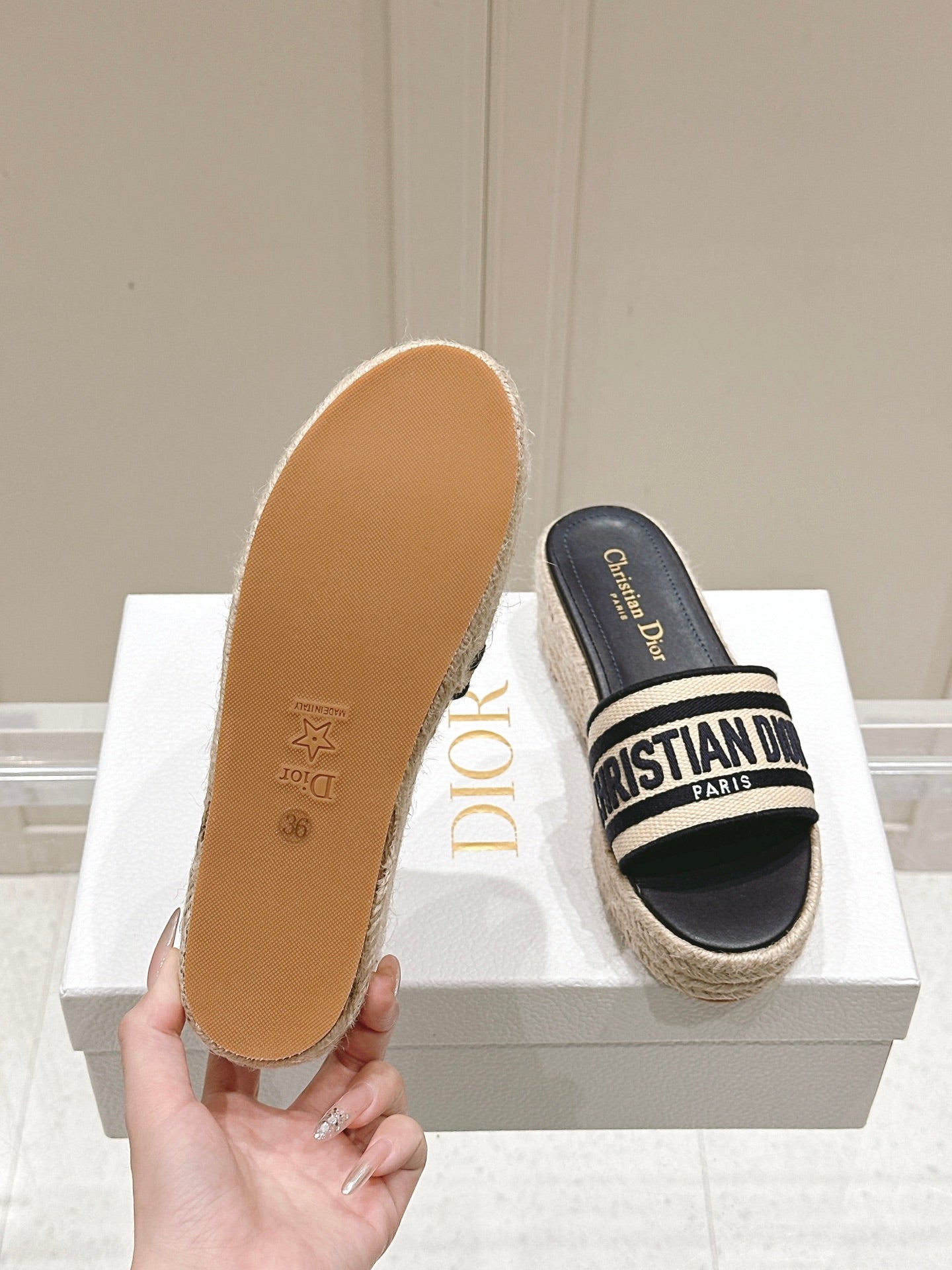 DIOR DWAY WEDGE SLIDES 45MM IN BLACK AND BEIGE FABRIC RAFFIA SOLE
