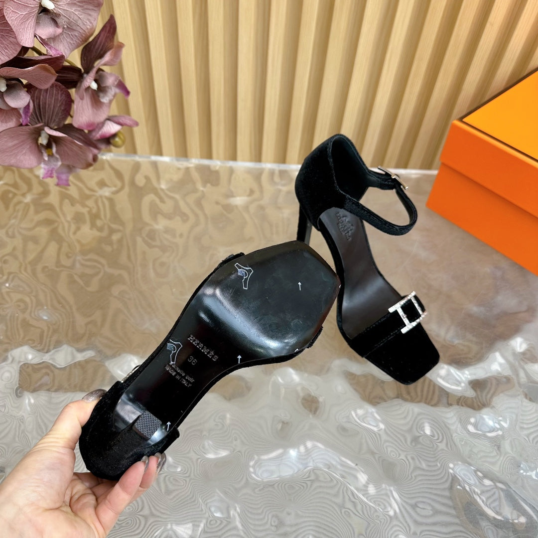 HERMES JULY SANDAL 105 MM IN BLACK VELVET