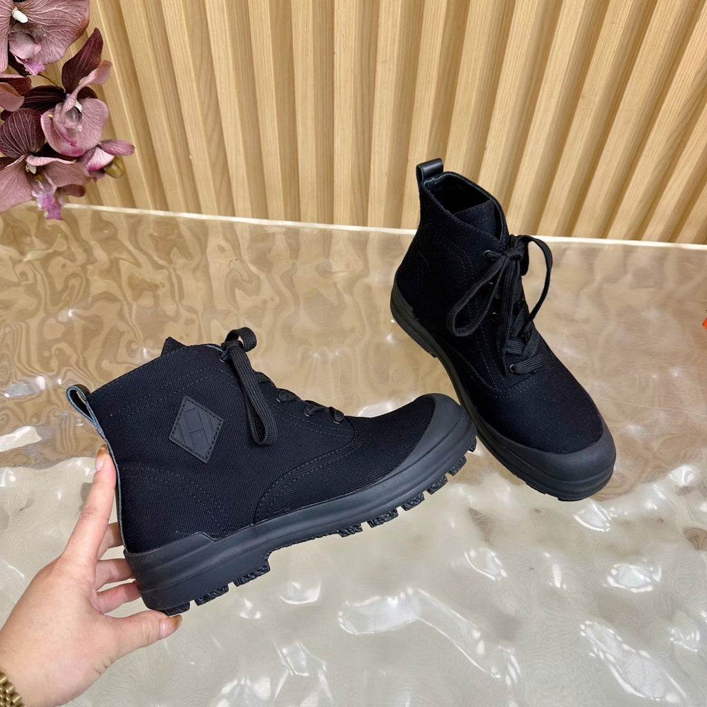 HERMES 25S KOOLER ANKLE BOOTS IN BLACK CANVAS