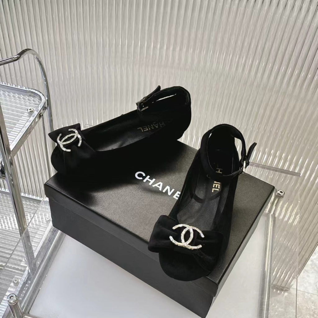 CHANEL BOW MARY JANE SHOES IN BLACK VELVET