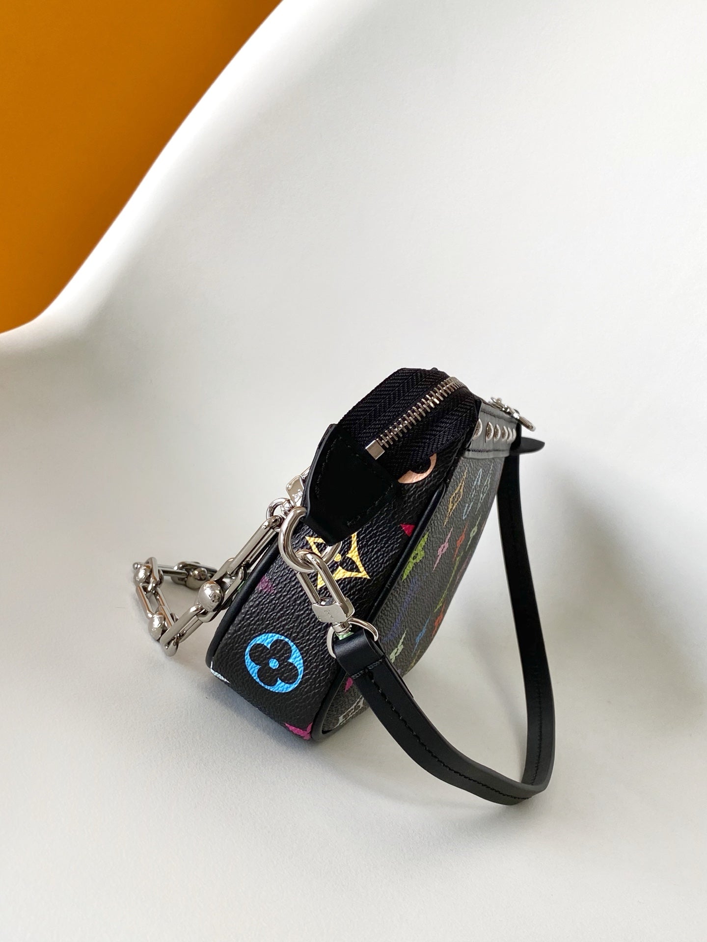 LOUIS VUITTON POCHETTE ACCESSOIRES 22 BAG IN MULTICOLOR MONOGRAM CANVAS AND COWHIDE
