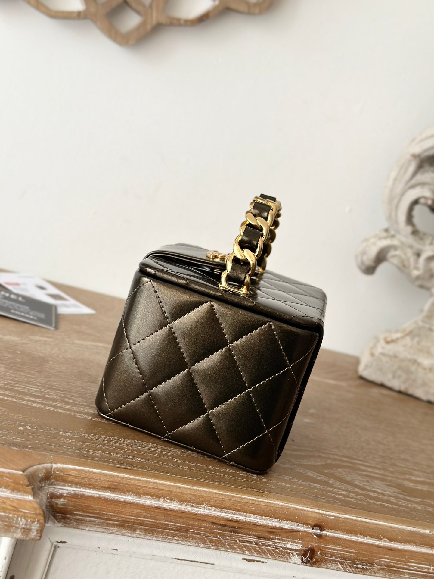 CHANEL MINI VINTAGE COSMETIC BAG 11 IN MIKADO SHINY CALFSKIN GOLD HARDWARE