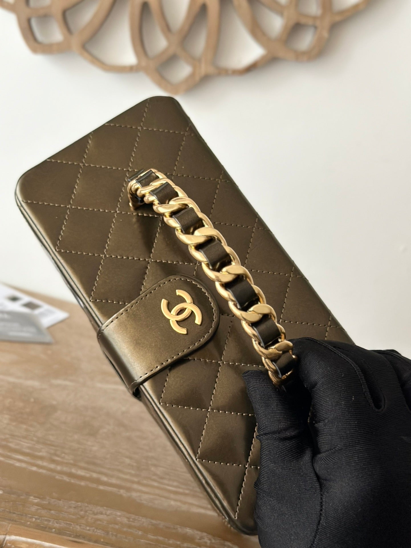 CHANEL VINTAGE COSMETIC BAG 22 IN MIKADO SHINY CALFSKIN GOLD HARDWARE