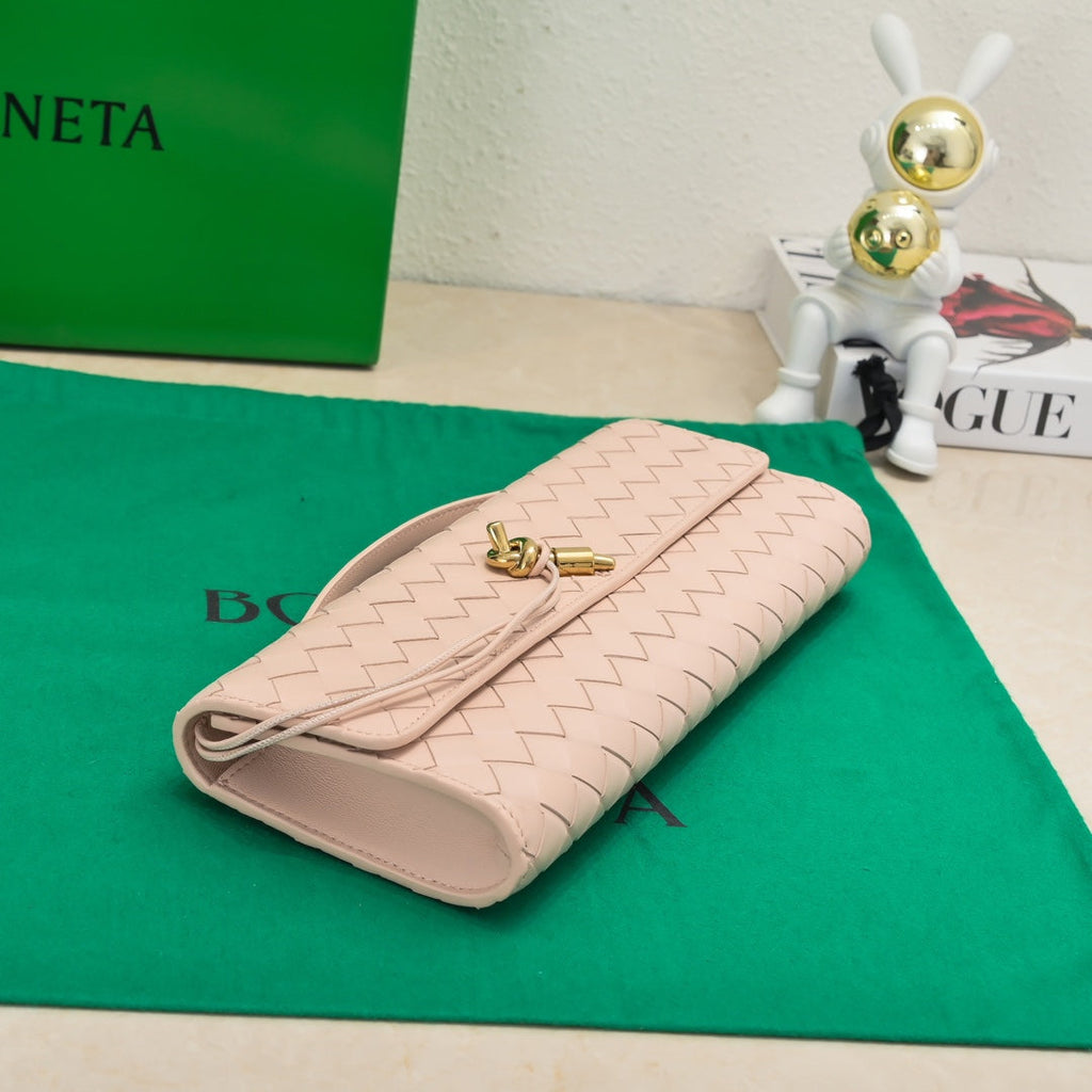 BOTTEGA VENETA Long Clutch Andiamo 31 Pink Leather Ghw