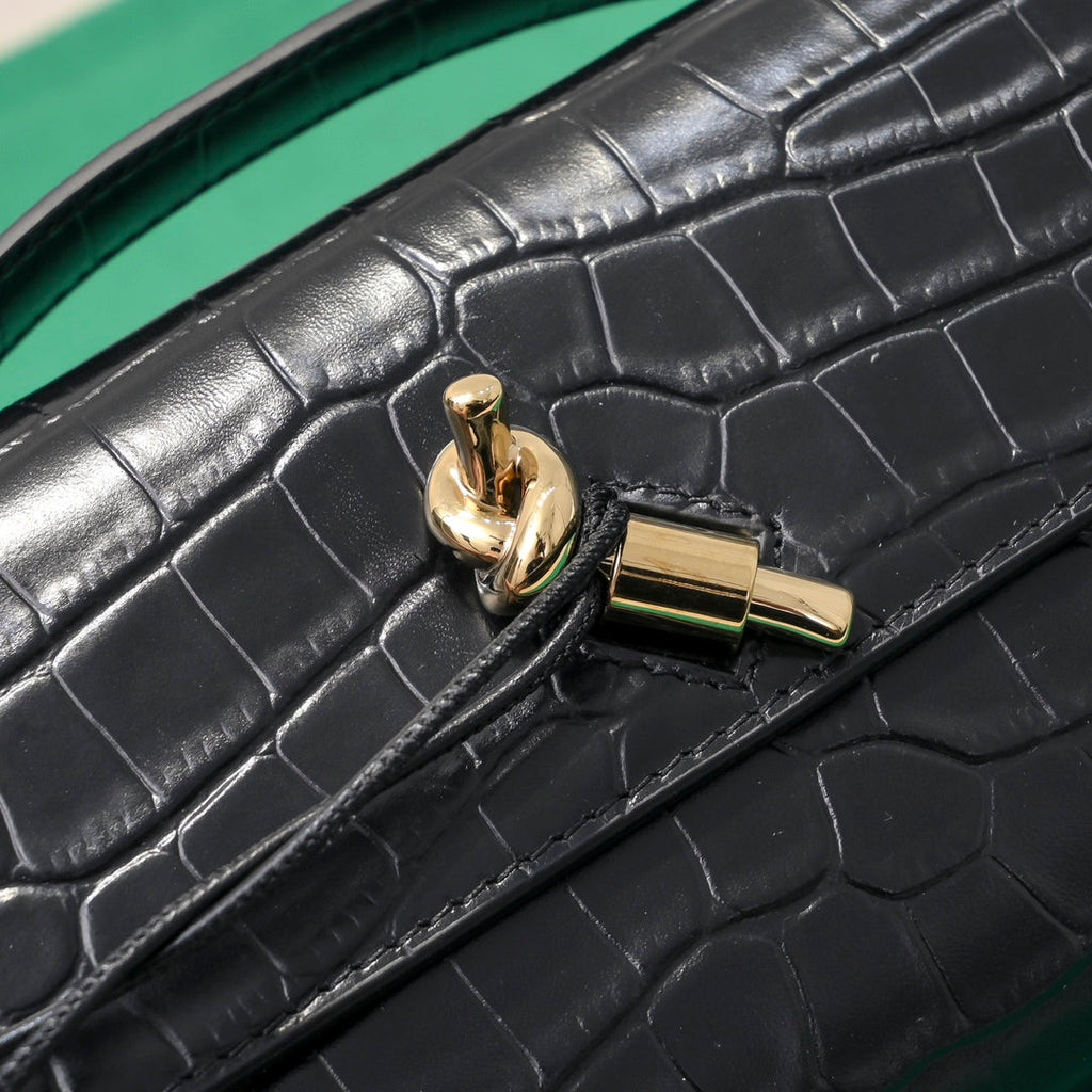 BOTTEGA VENETA Long Clutch Andiamo 31 Black Crocodile Calfskin Ghw